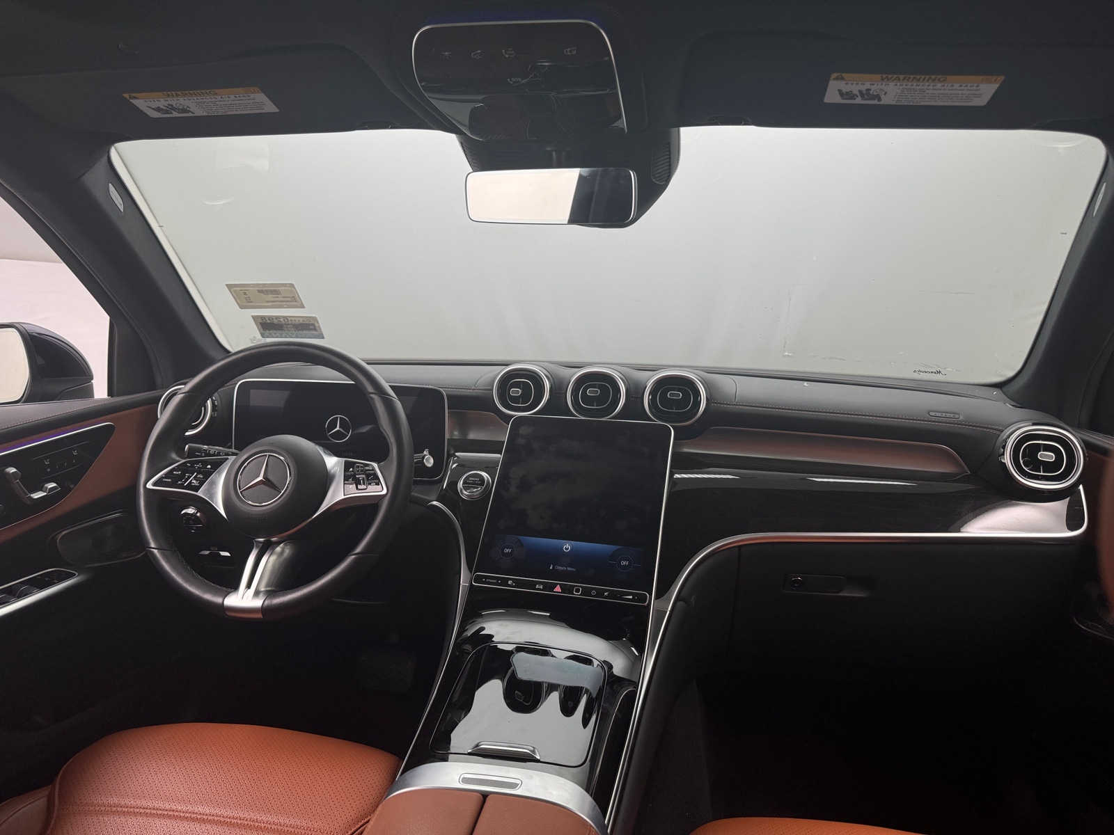 Thumbnail: 2023 Mercedes-Benz GLC - 2