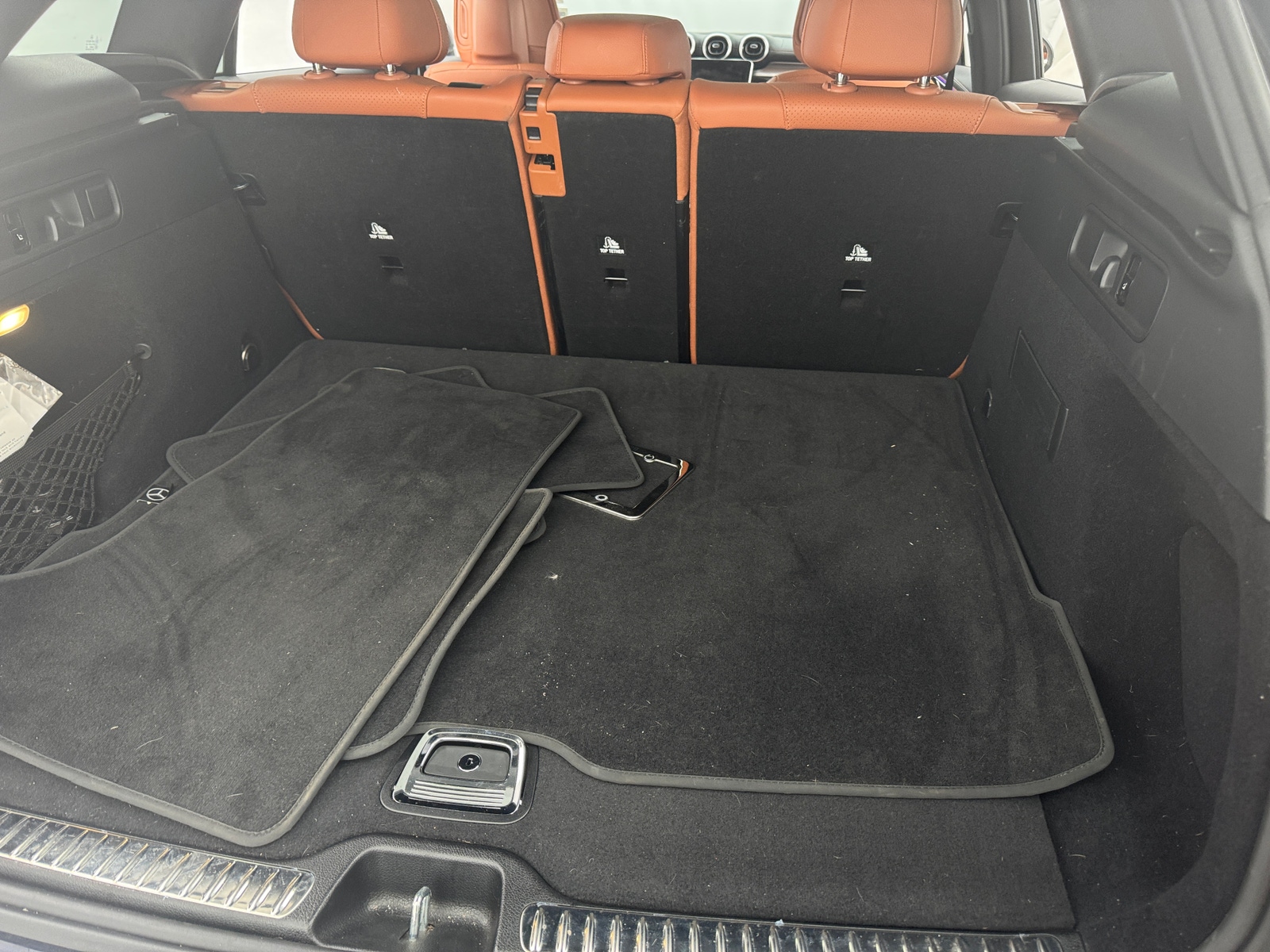 Thumbnail: 2023 Mercedes-Benz GLC - 6