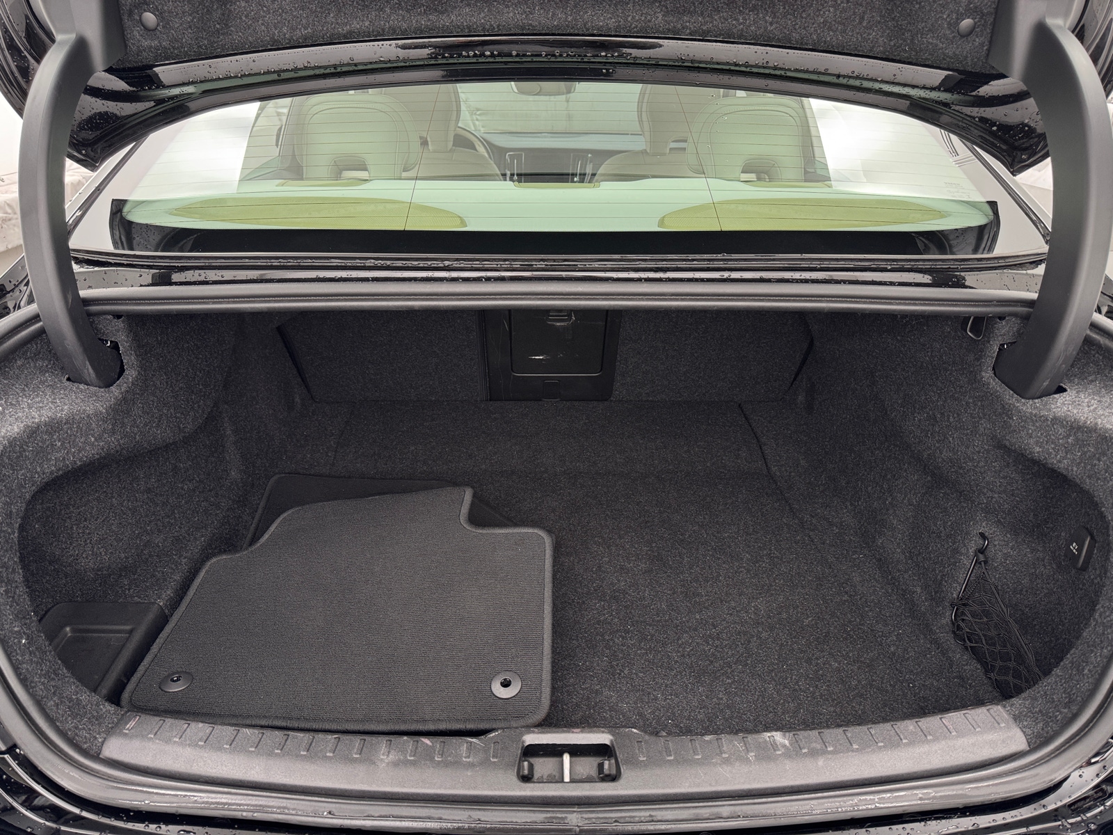 Thumbnail: 2019 Volvo S60 - 6