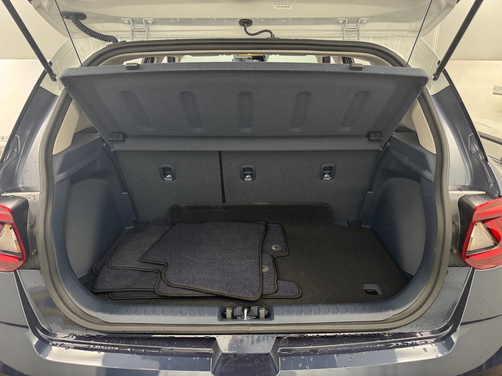 Thumbnail: 2025 Hyundai Venue - 6