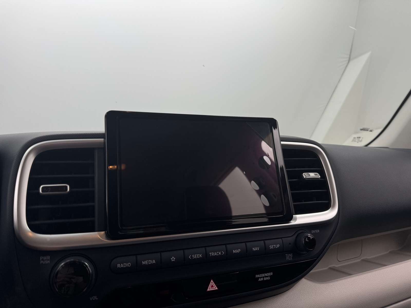 Thumbnail: 2025 Hyundai Venue - 3