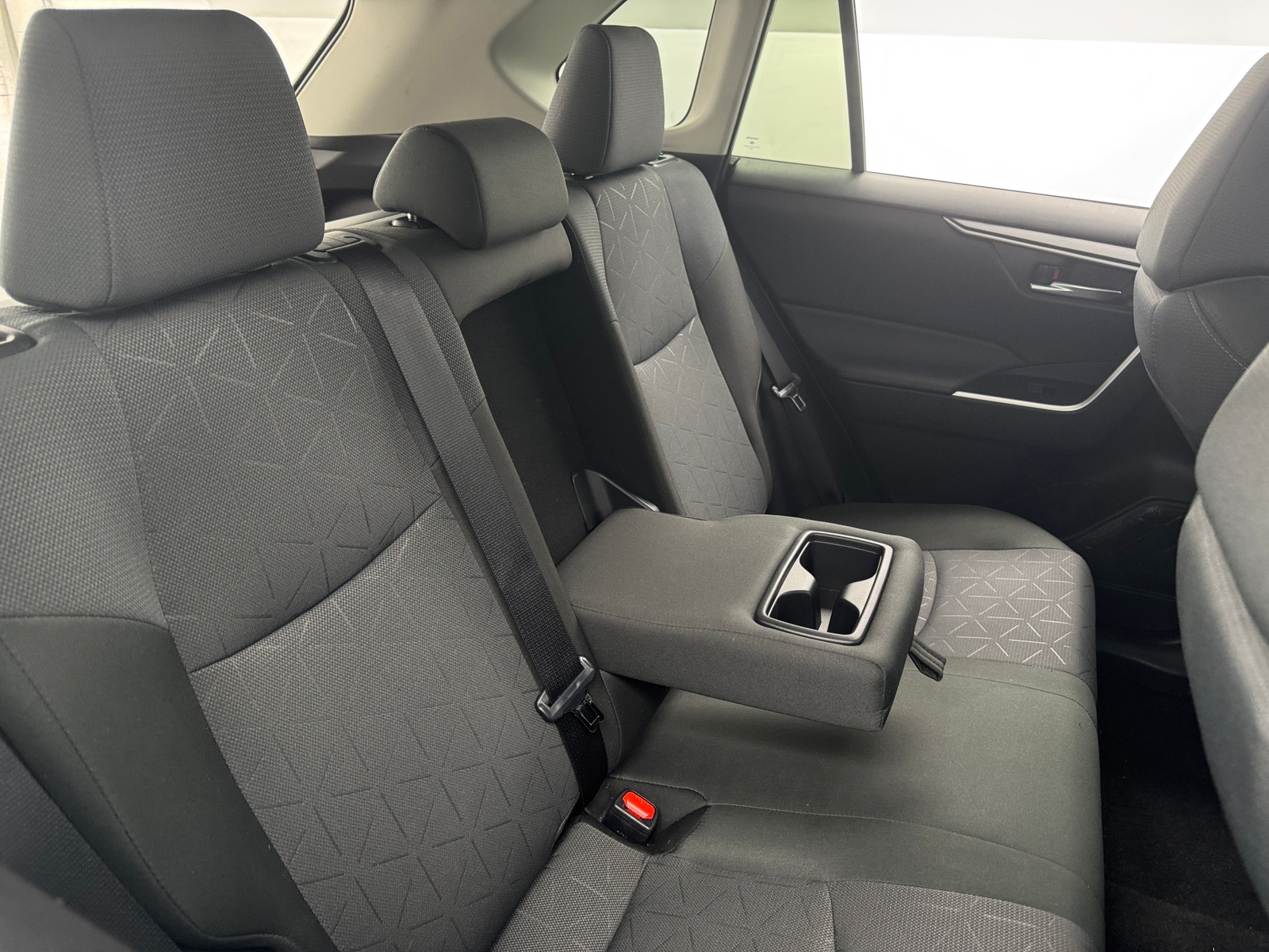 Thumbnail: 2025 Toyota RAV4 - 6