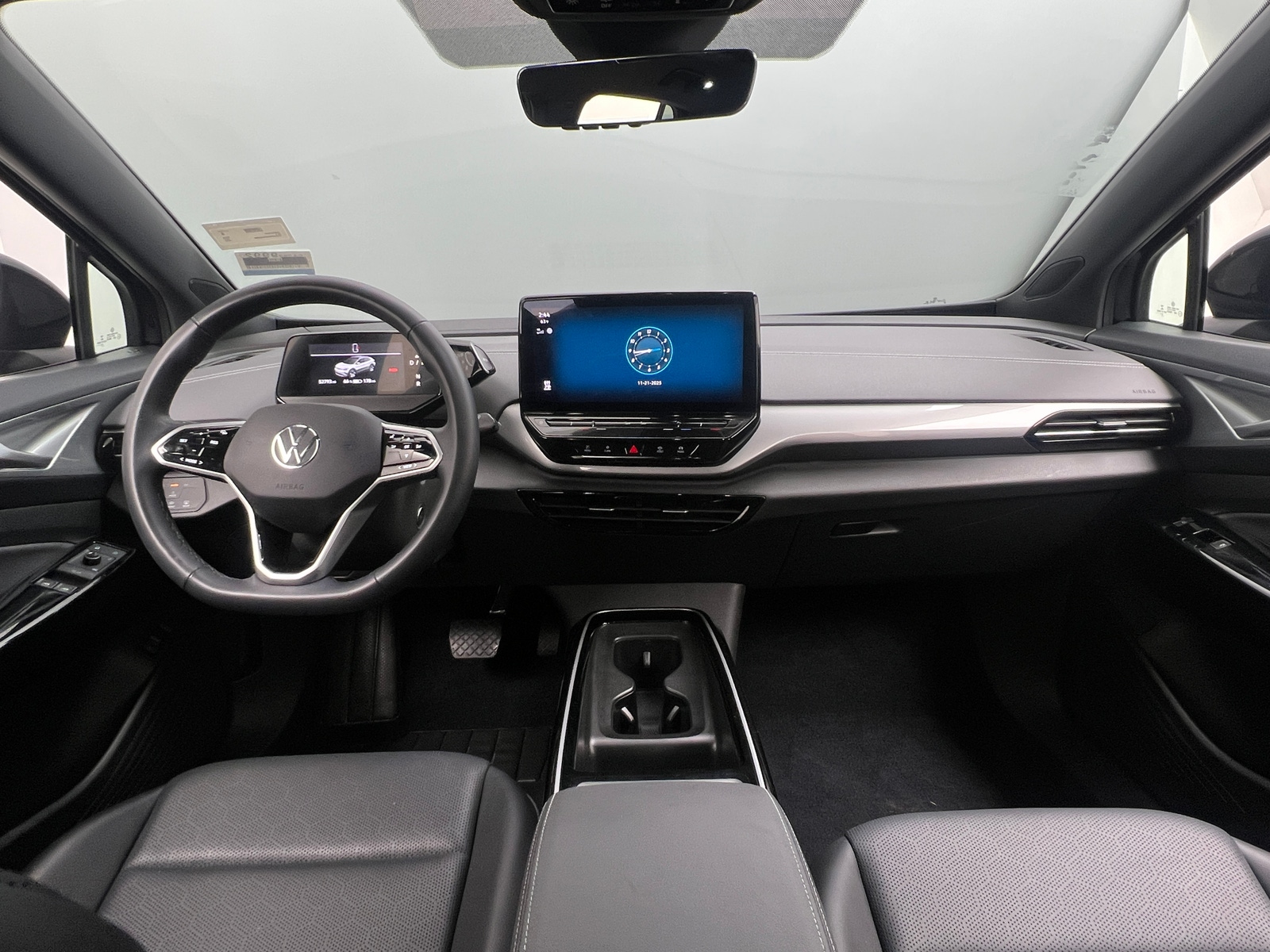 Thumbnail: 2023 Volkswagen ID.4 - 2