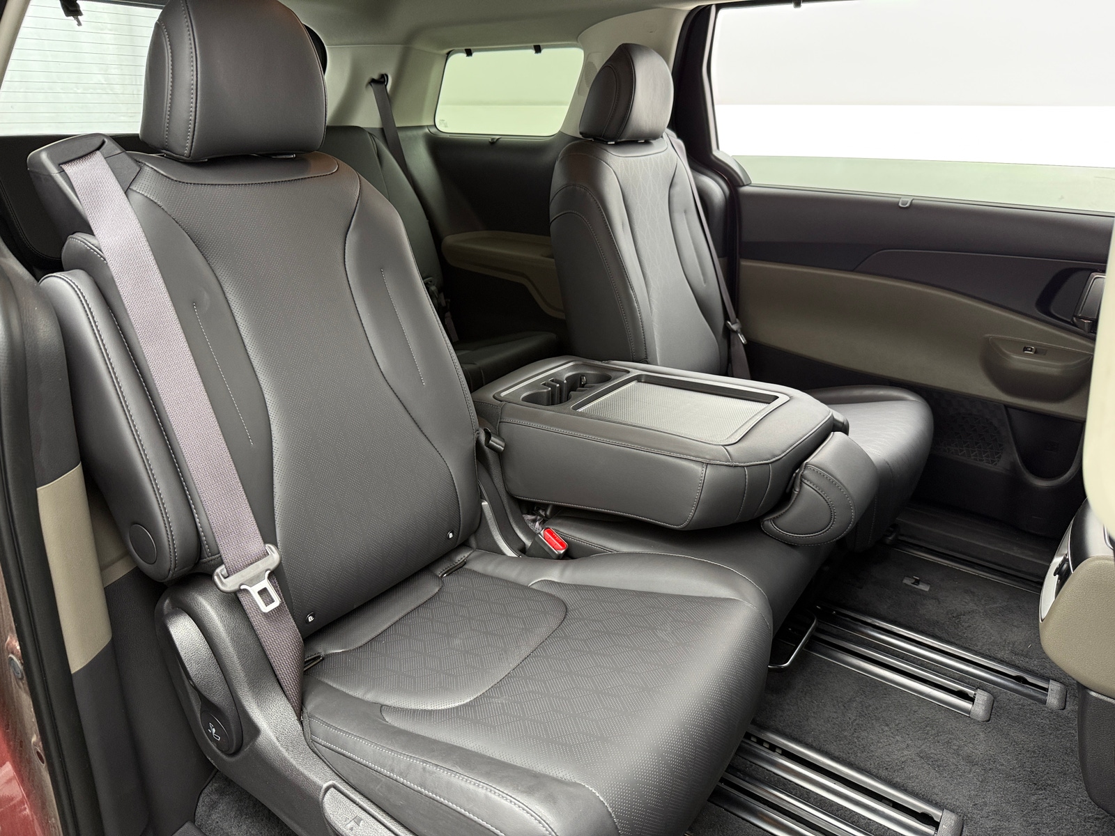 Thumbnail: 2025 Kia Carnival - 5