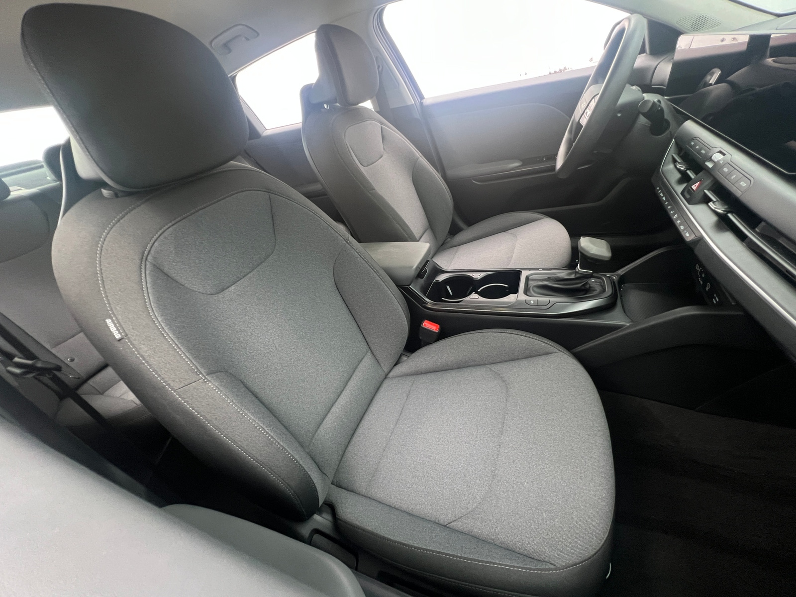 Thumbnail: 2025 Kia K4 - 2