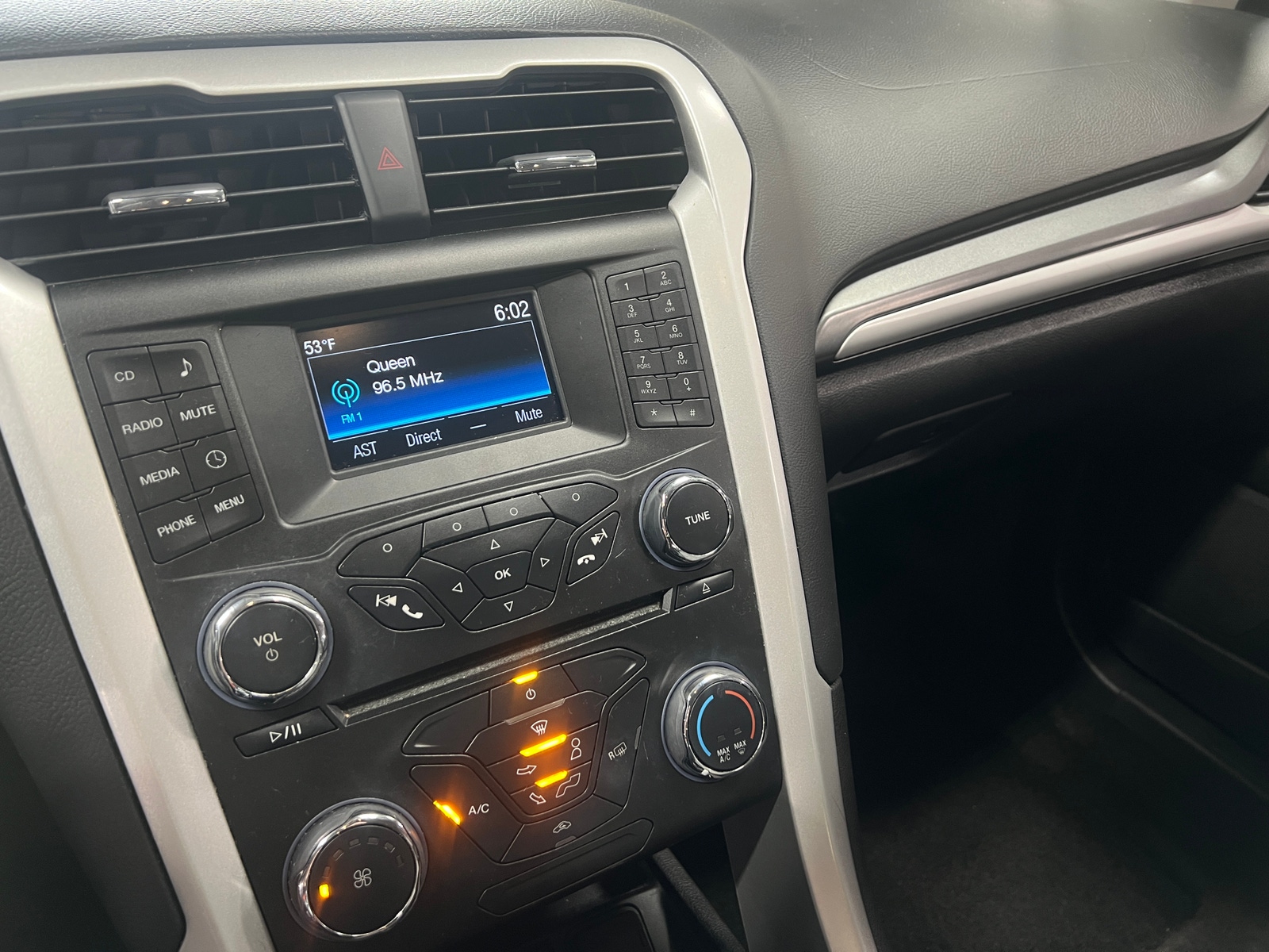 Thumbnail: 2015 Ford Fusion - 4