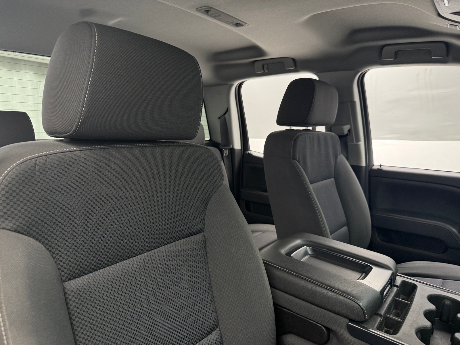 Thumbnail: 2018 Chevrolet Silverado 1500 - 2