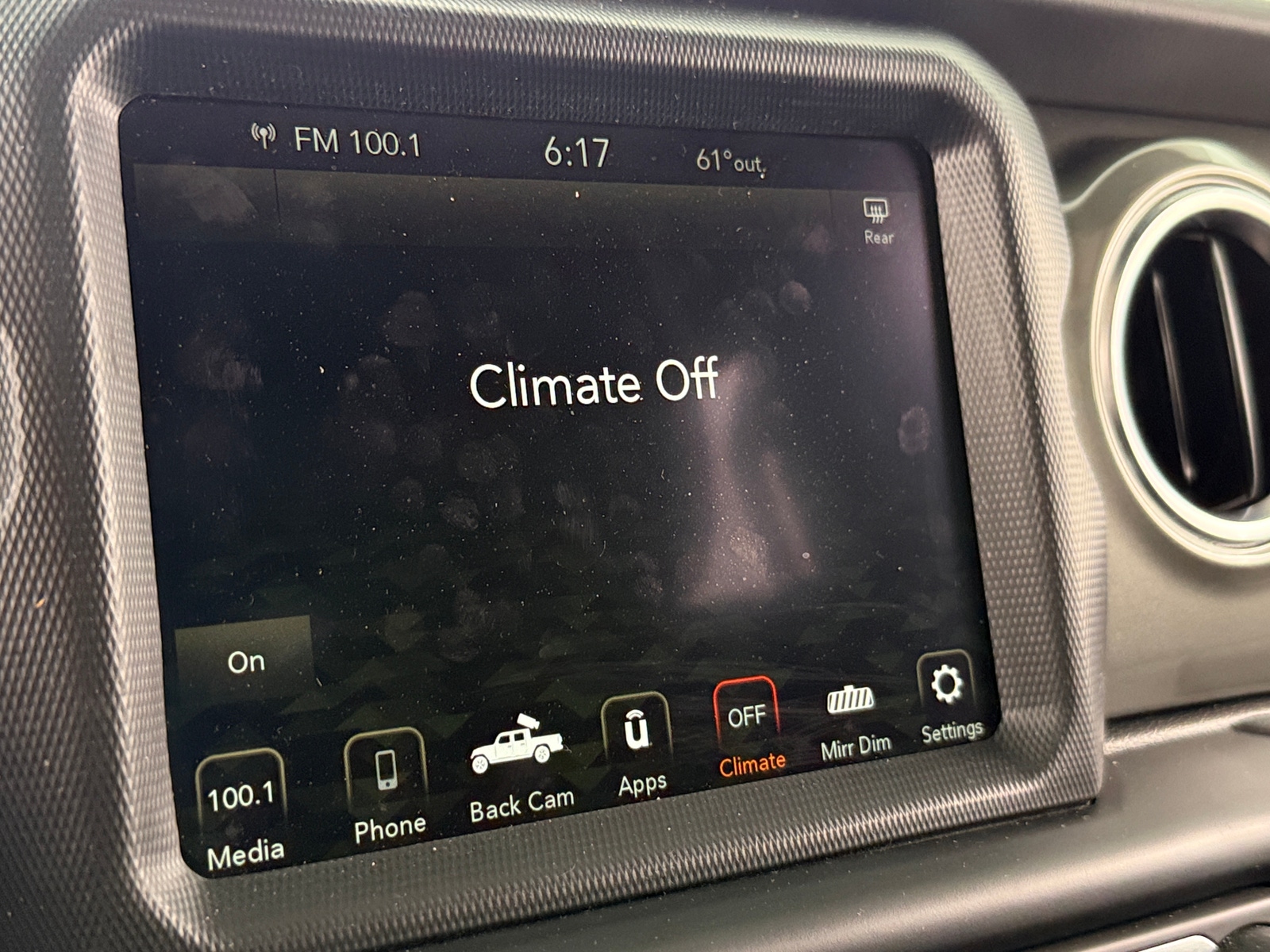 Thumbnail: 2022 Jeep Gladiator - 4