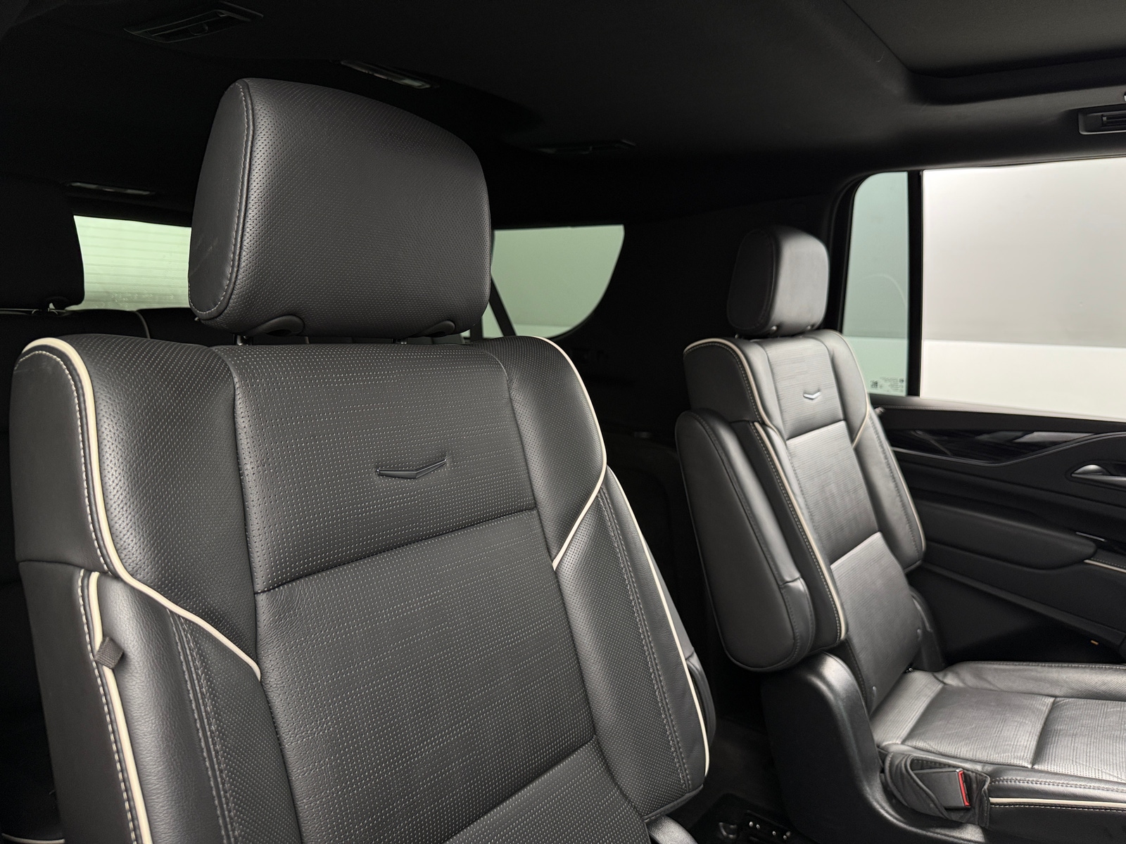 Thumbnail: 2023 Cadillac Escalade - 5