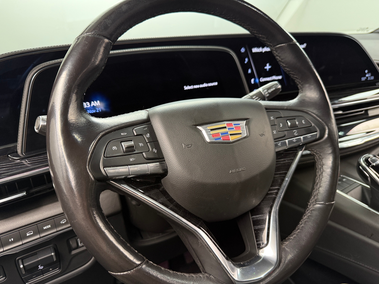 Thumbnail: 2023 Cadillac Escalade - 4