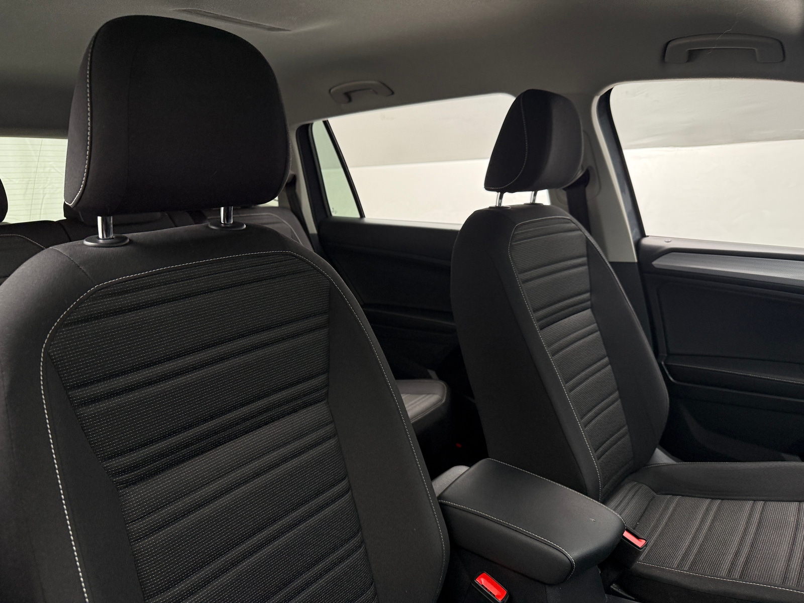 Thumbnail: 2023 Volkswagen Tiguan - 2