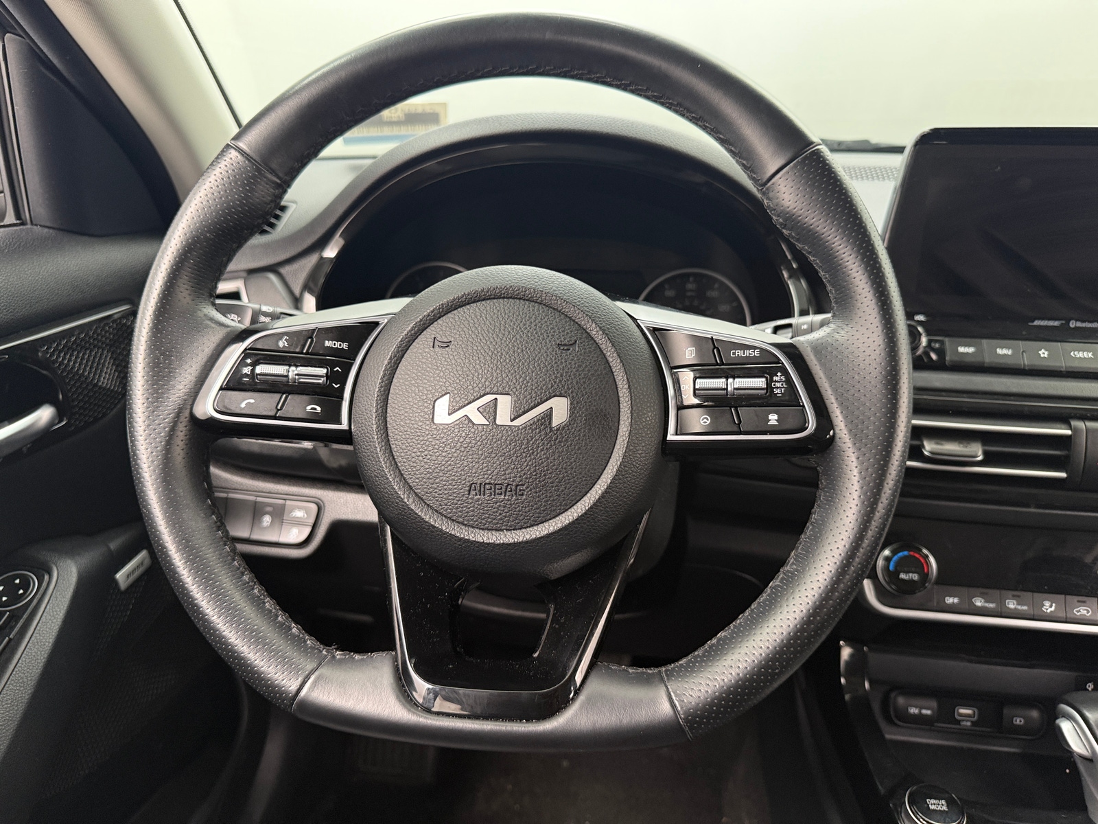 Thumbnail: 2022 Kia Seltos - 4