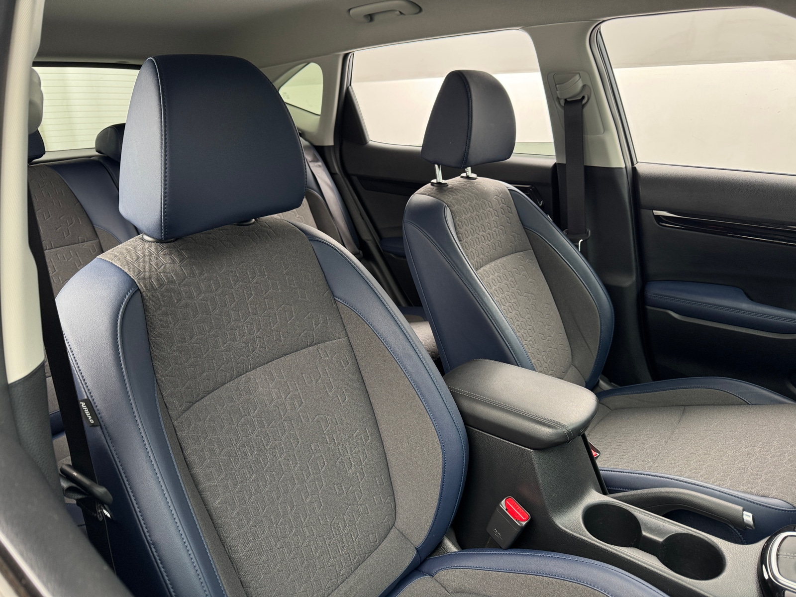 Thumbnail: 2024 Kia Seltos - 2