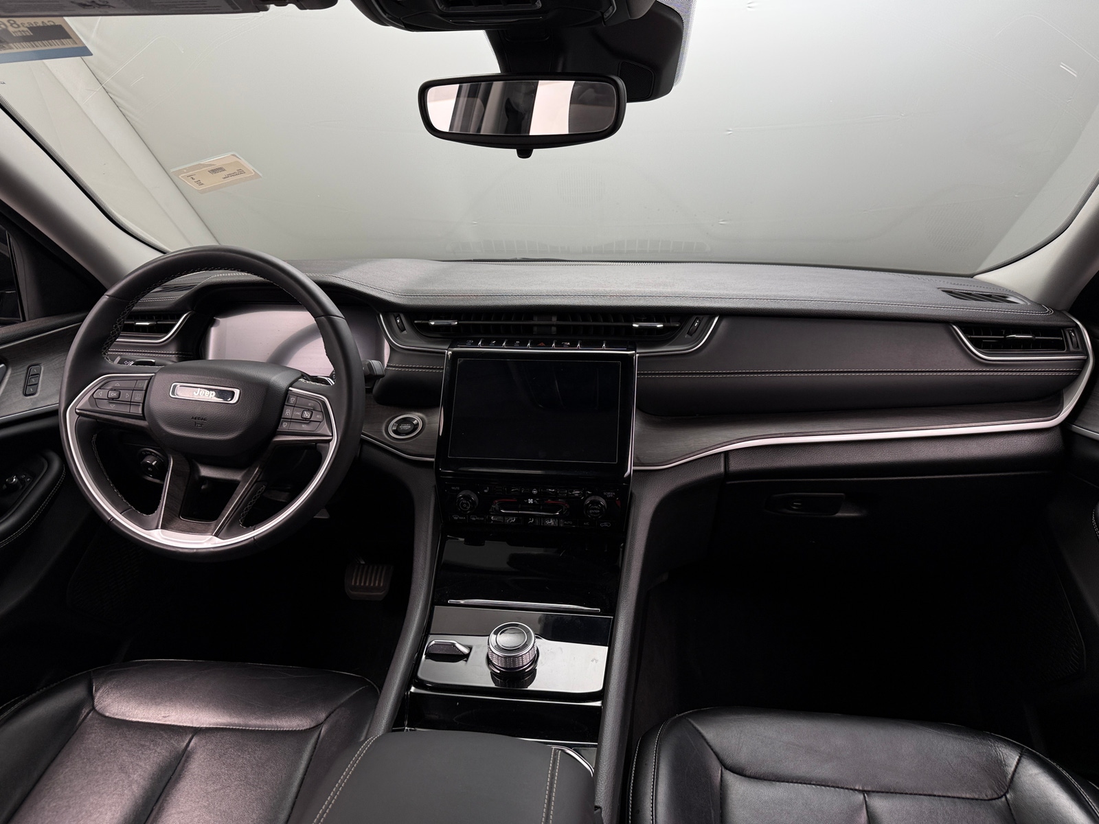 Thumbnail: 2023 Jeep Grand Cherokee L - 2