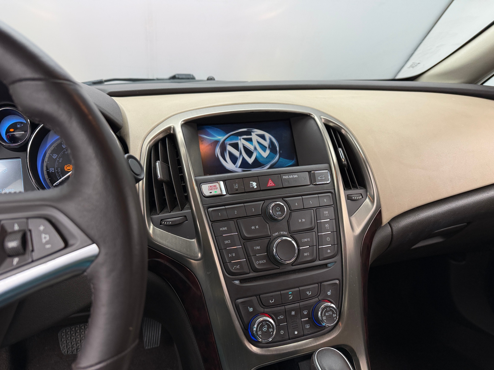 Thumbnail: 2014 Buick Verano - 3