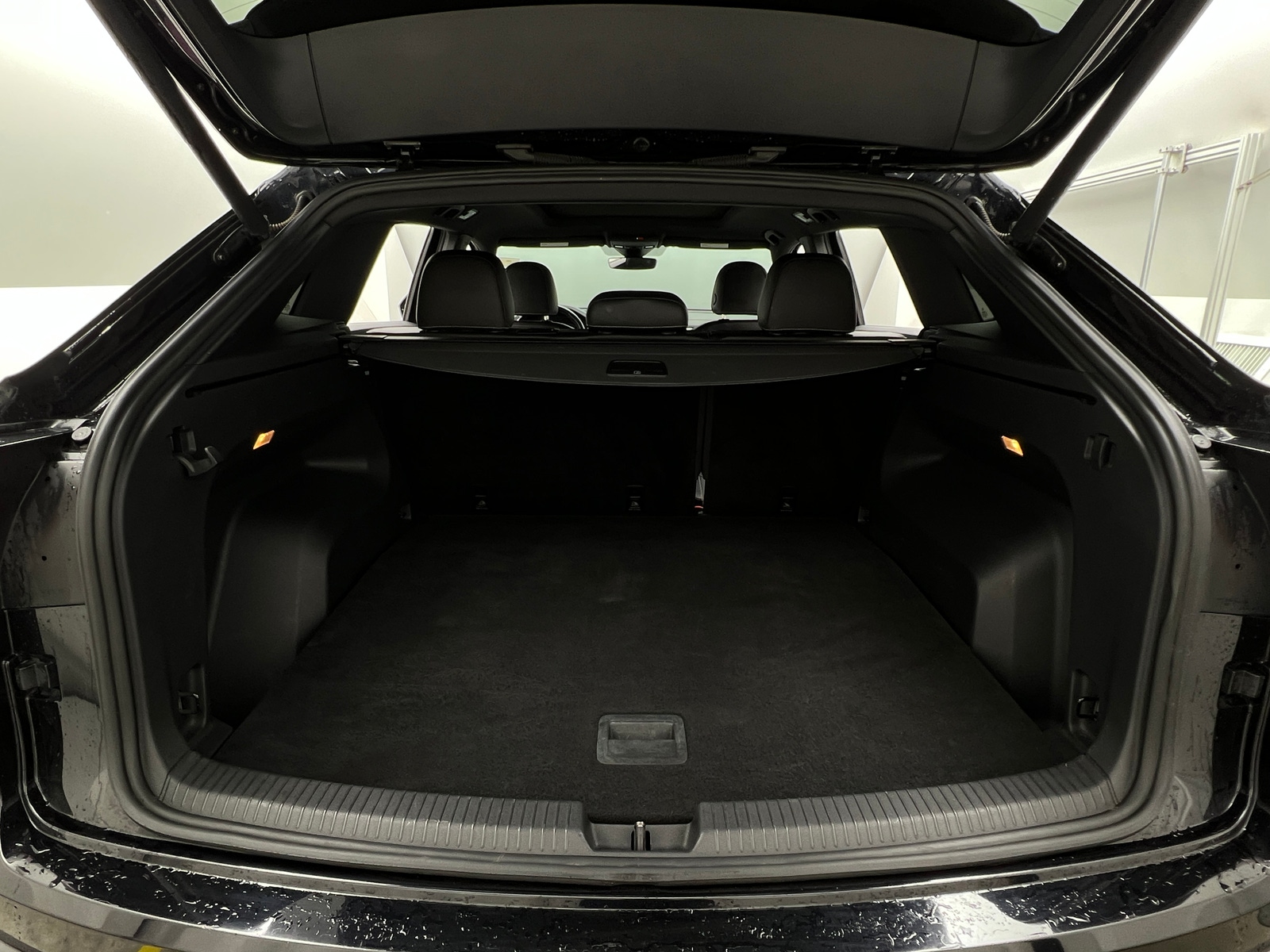 Thumbnail: 2020 Volkswagen Atlas - 6