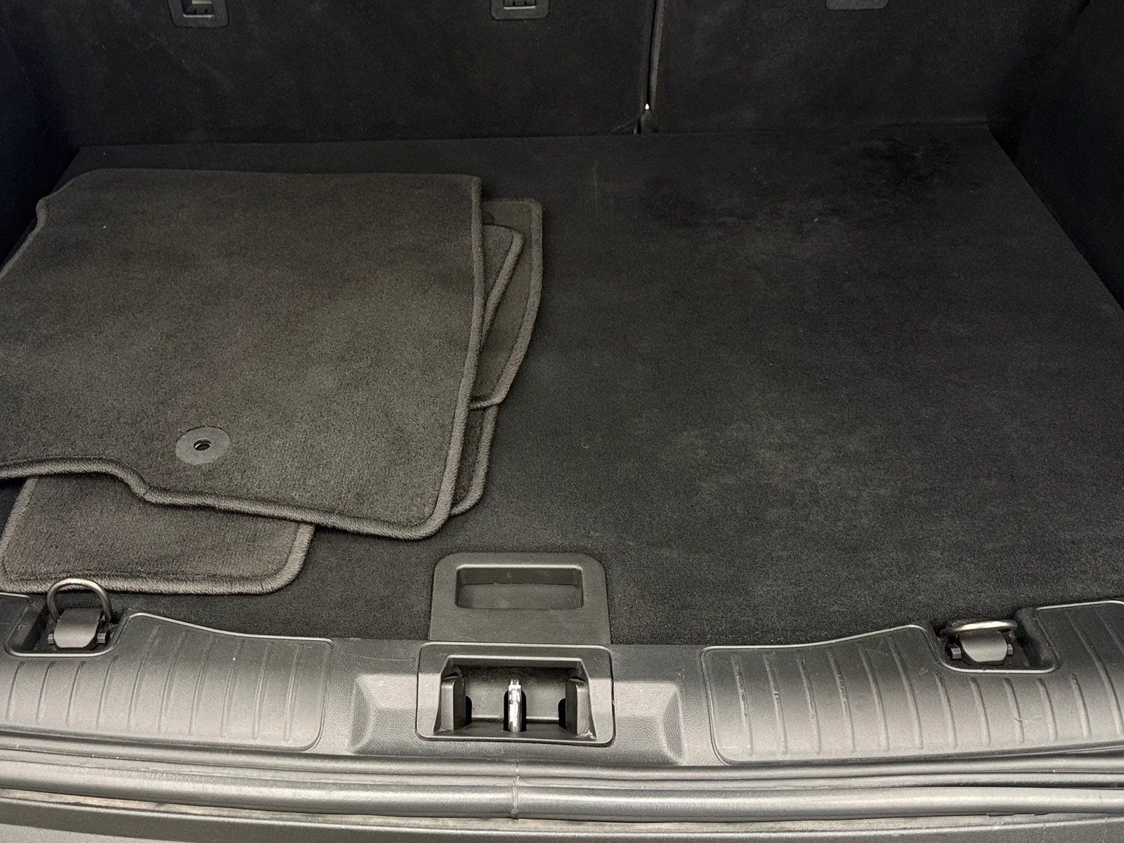 Thumbnail: 2021 Ford Escape - 7