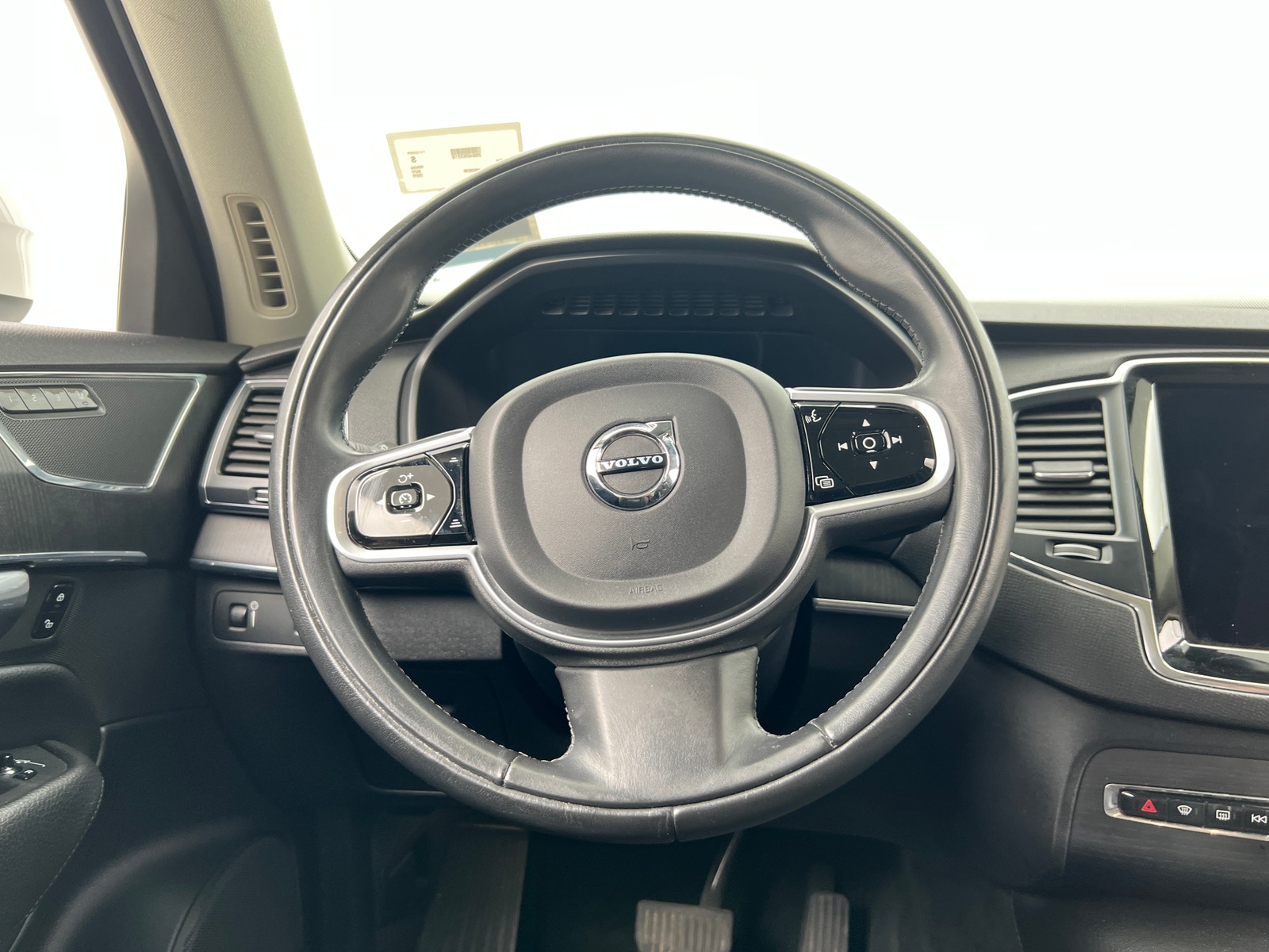 Thumbnail: 2020 Volvo XC90 - 4