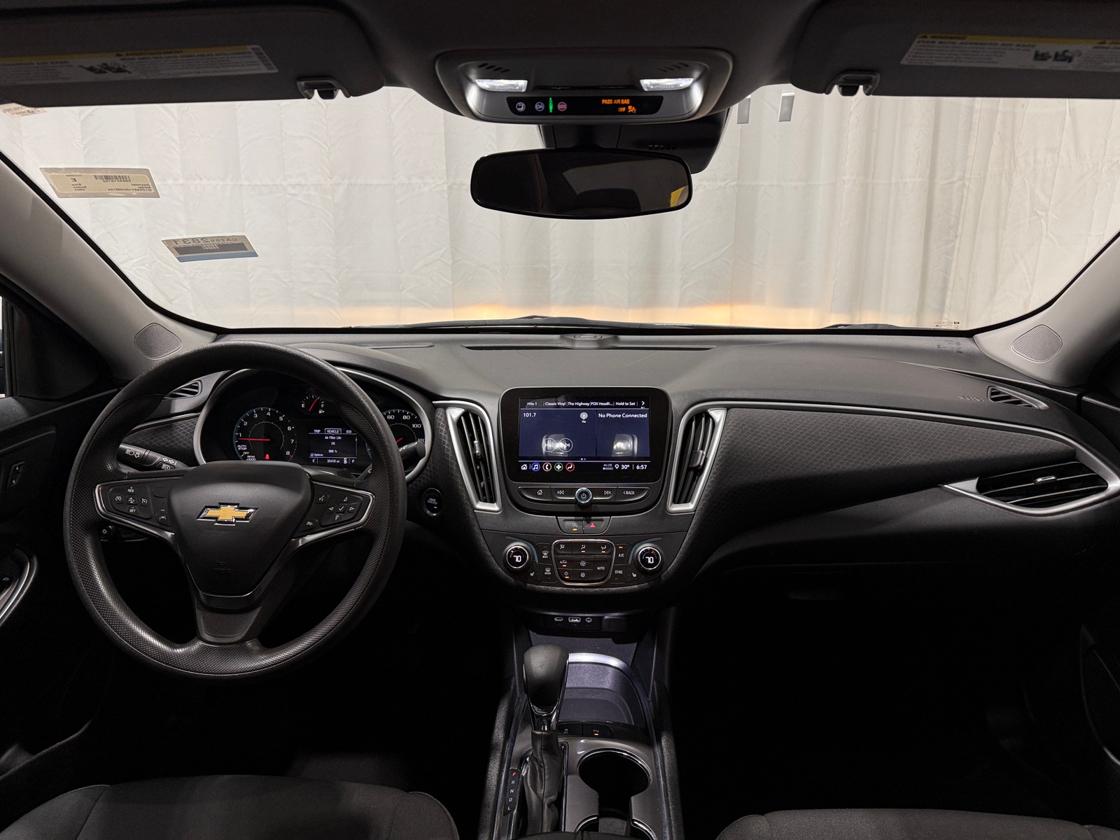 Thumbnail: 2024 Chevrolet Malibu - 3