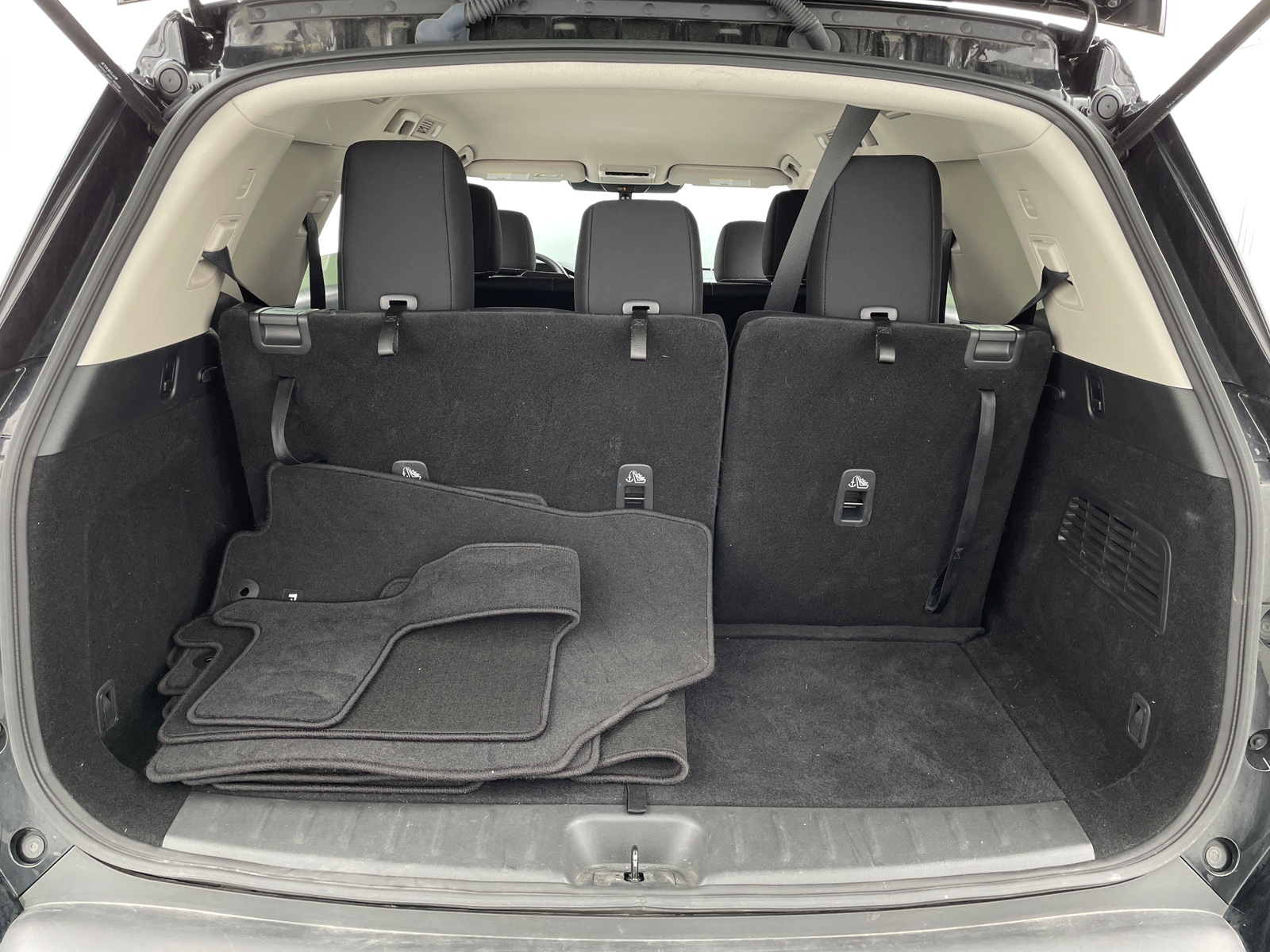 Thumbnail: 2023 Nissan Pathfinder - 7