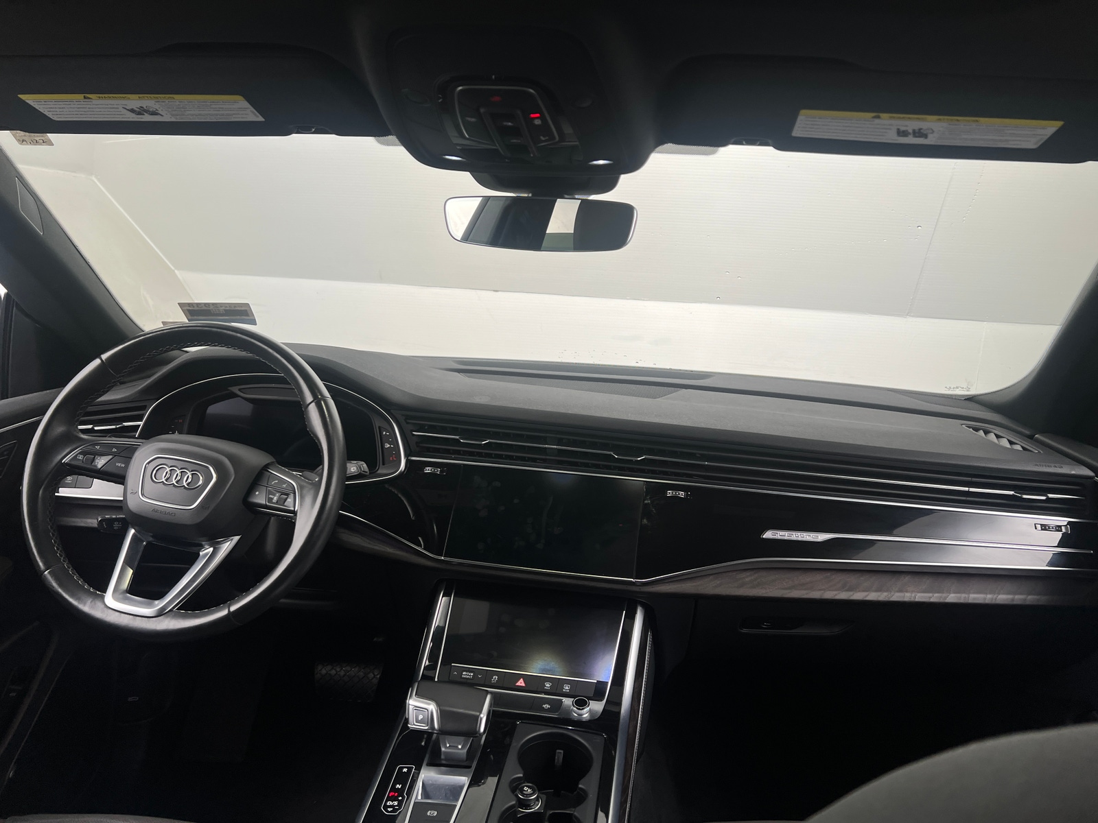 Thumbnail: 2022 Audi Q8 - 2