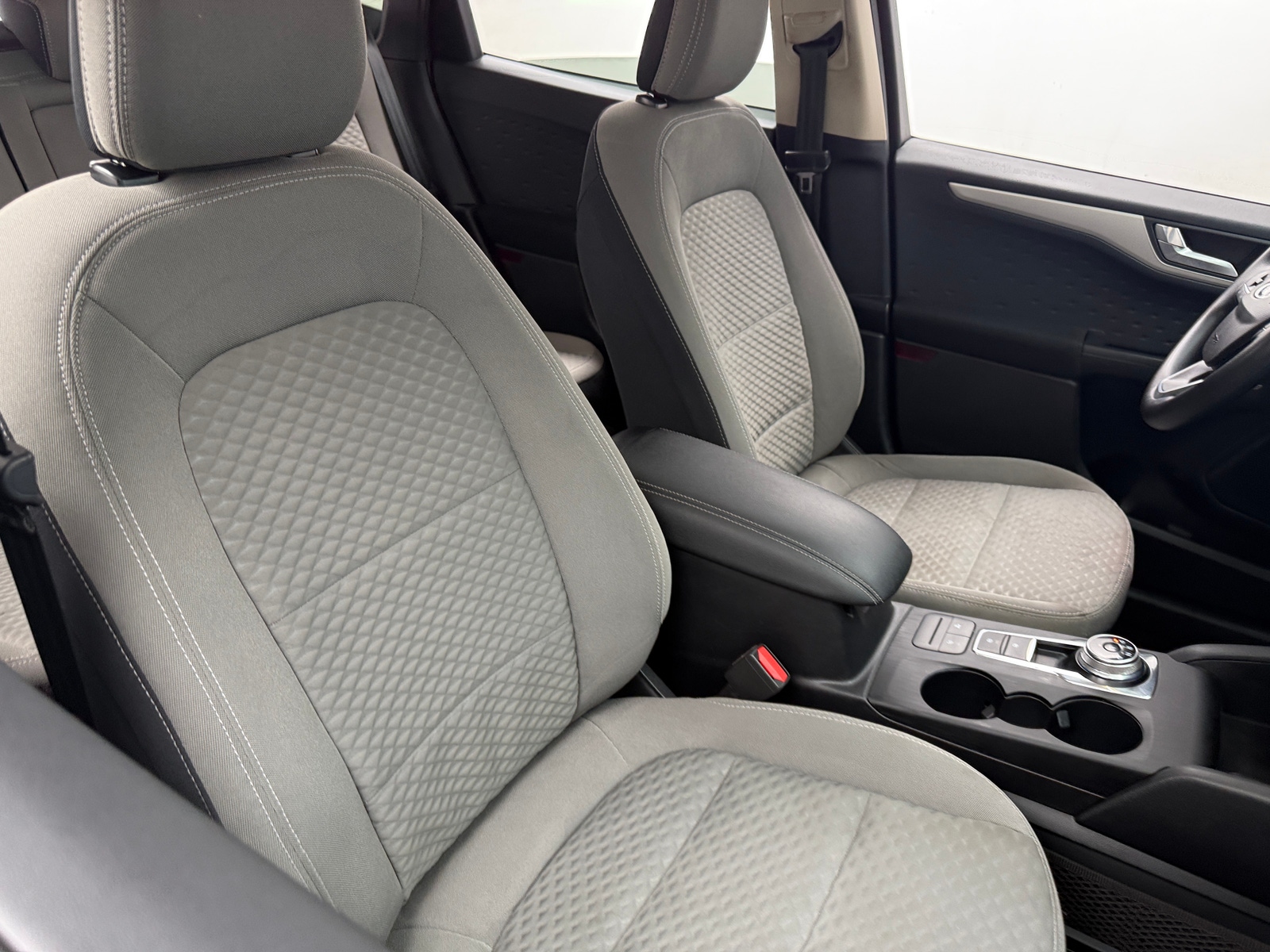 Thumbnail: 2020 Ford Escape - 2