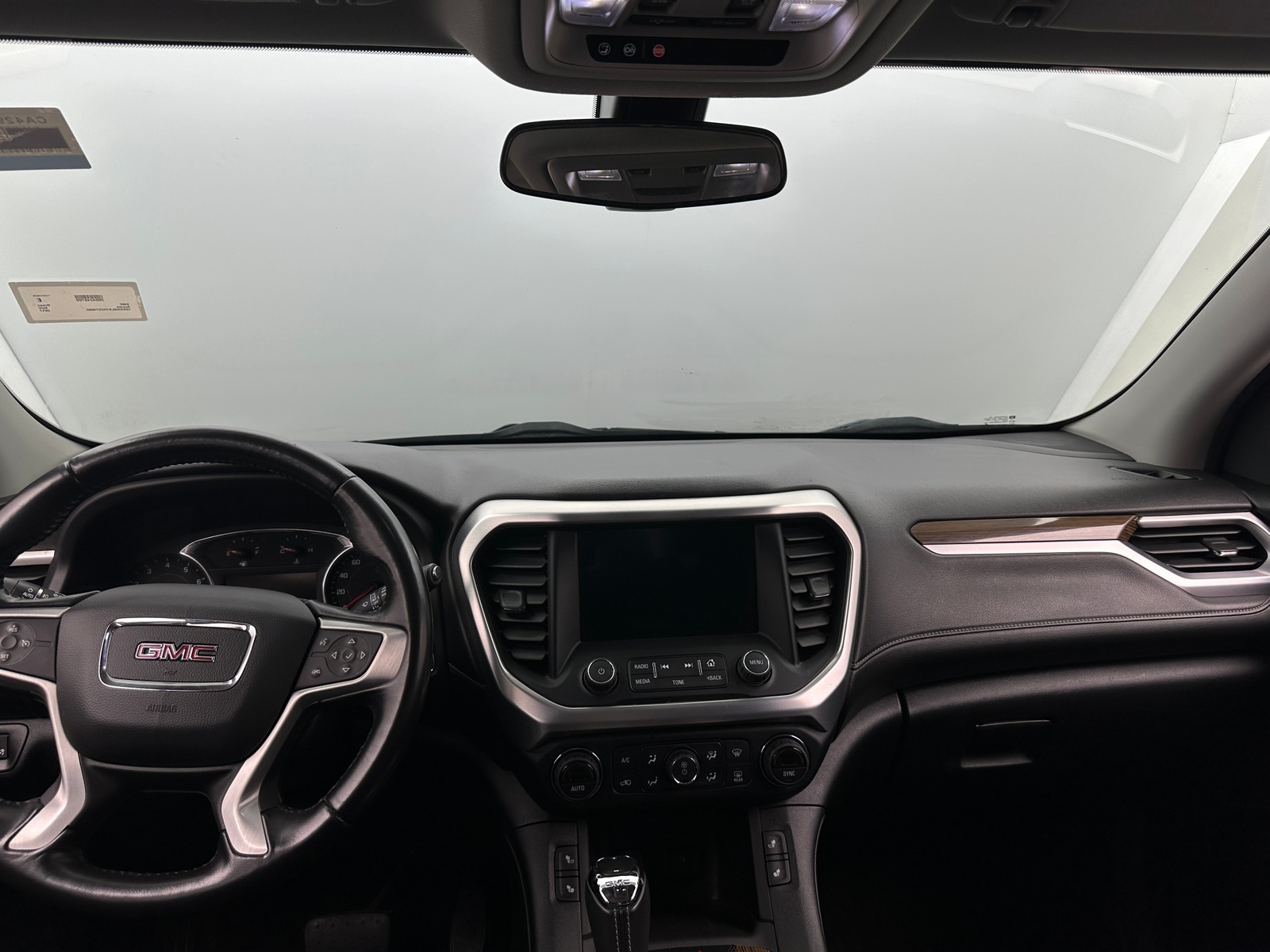 Thumbnail: 2017 GMC Acadia - 3