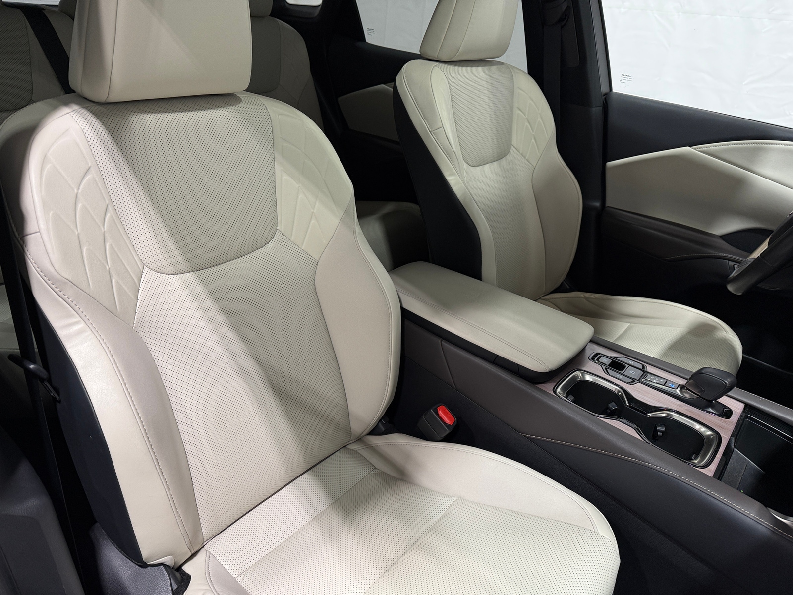 Thumbnail: 2023 Lexus RX - 2