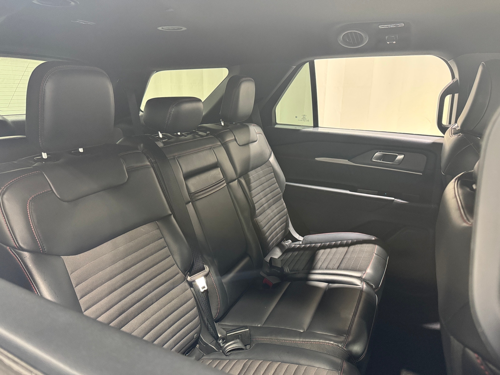 Thumbnail: 2025 Ford Explorer - 5