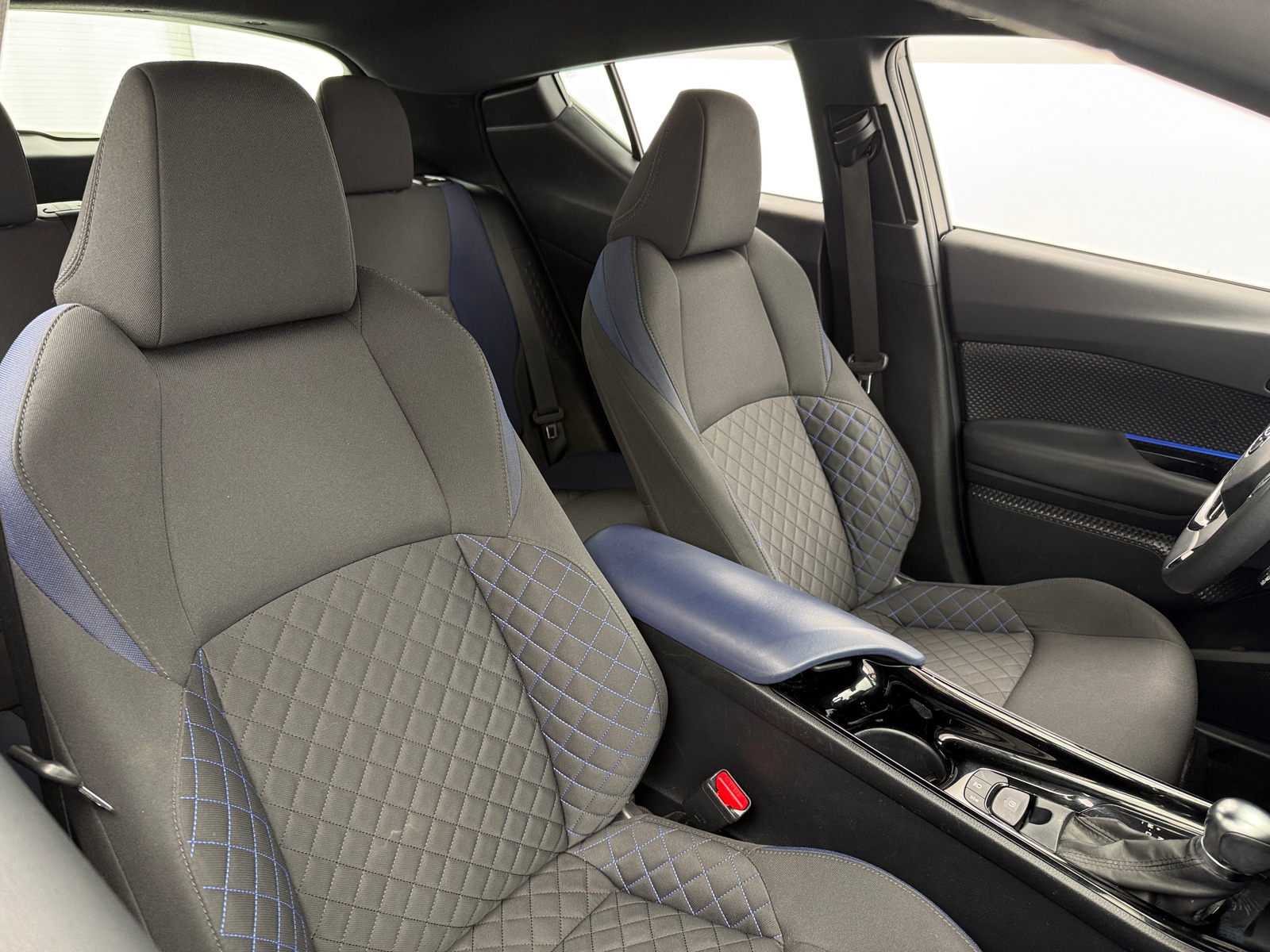 Thumbnail: 2021 Toyota C-HR - 2