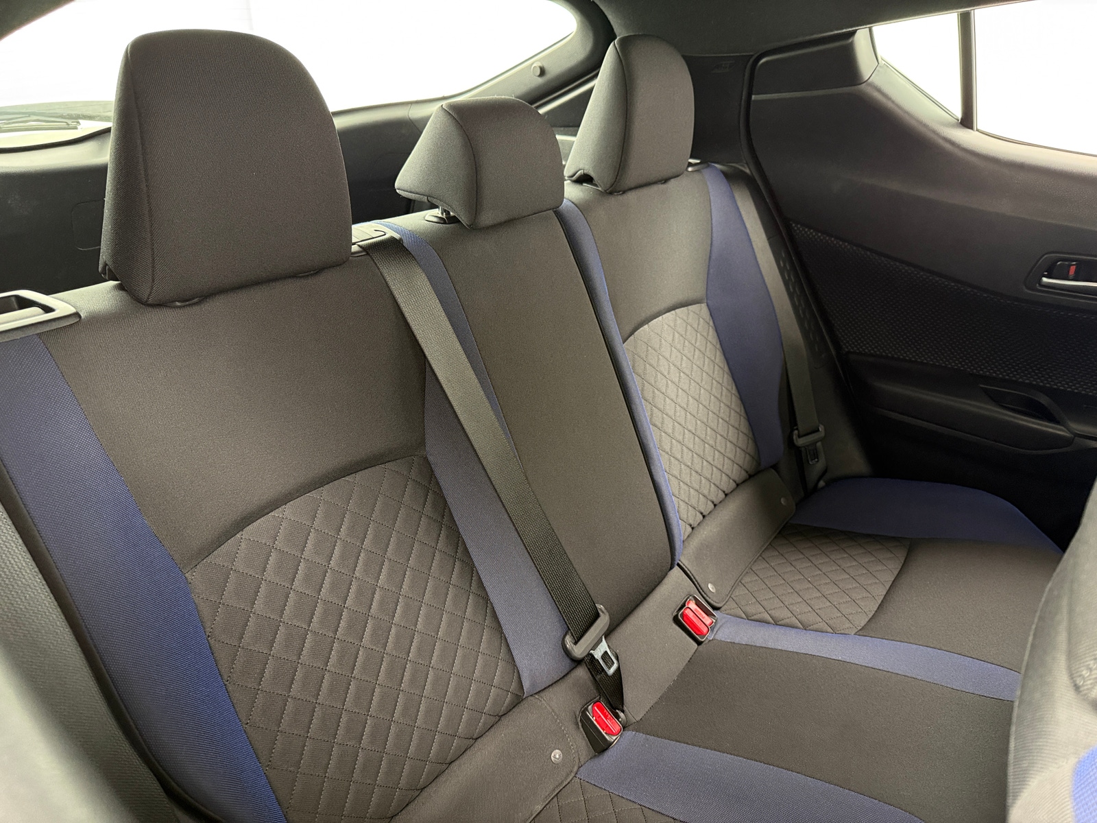 Thumbnail: 2021 Toyota C-HR - 6