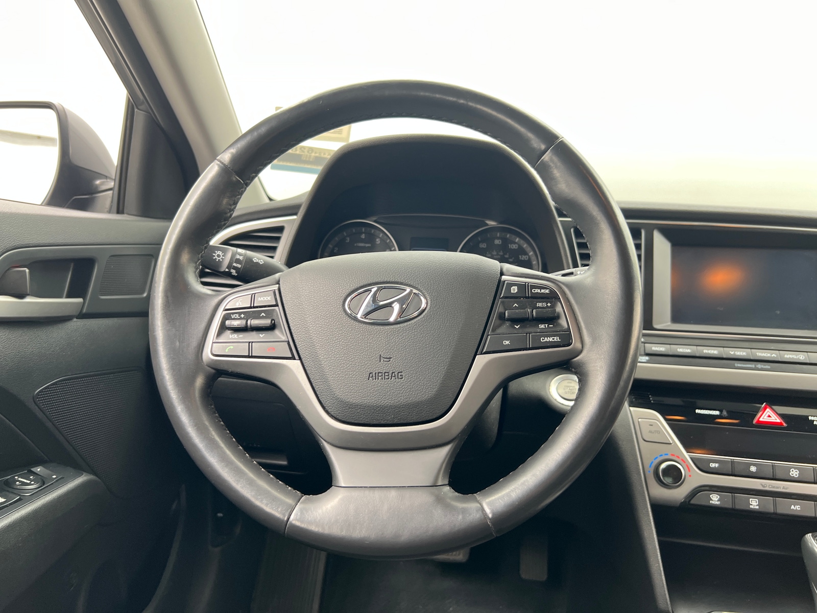 Thumbnail: 2018 Hyundai Elantra - 5