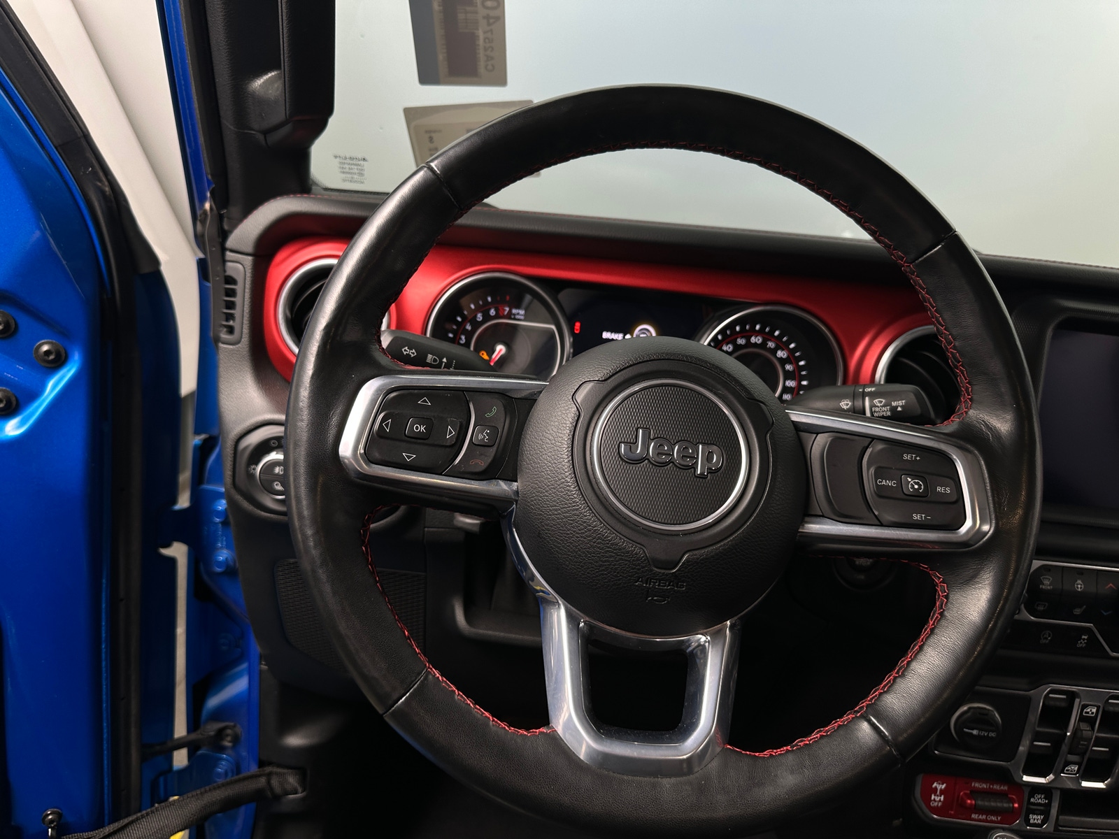 Thumbnail: 2021 Jeep Gladiator - 4