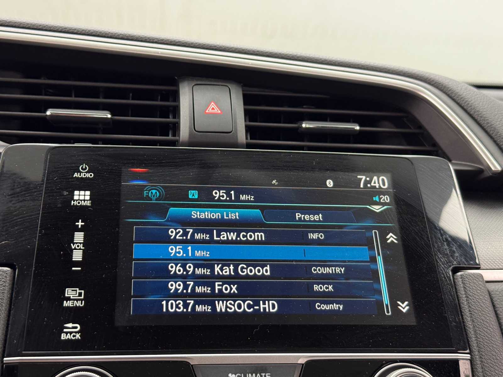 Thumbnail: 2017 Honda Civic - 4