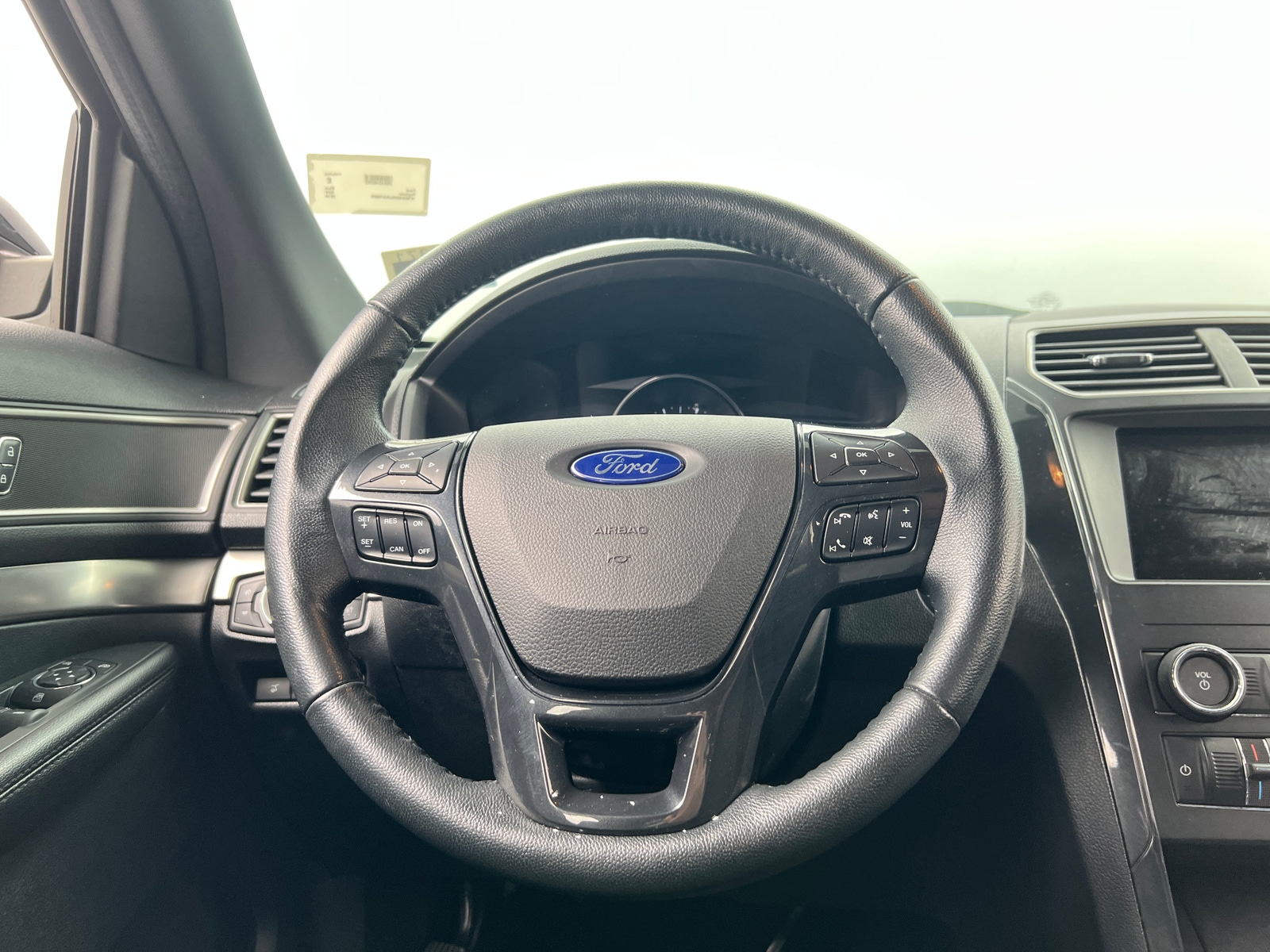 Thumbnail: 2018 Ford Explorer - 5