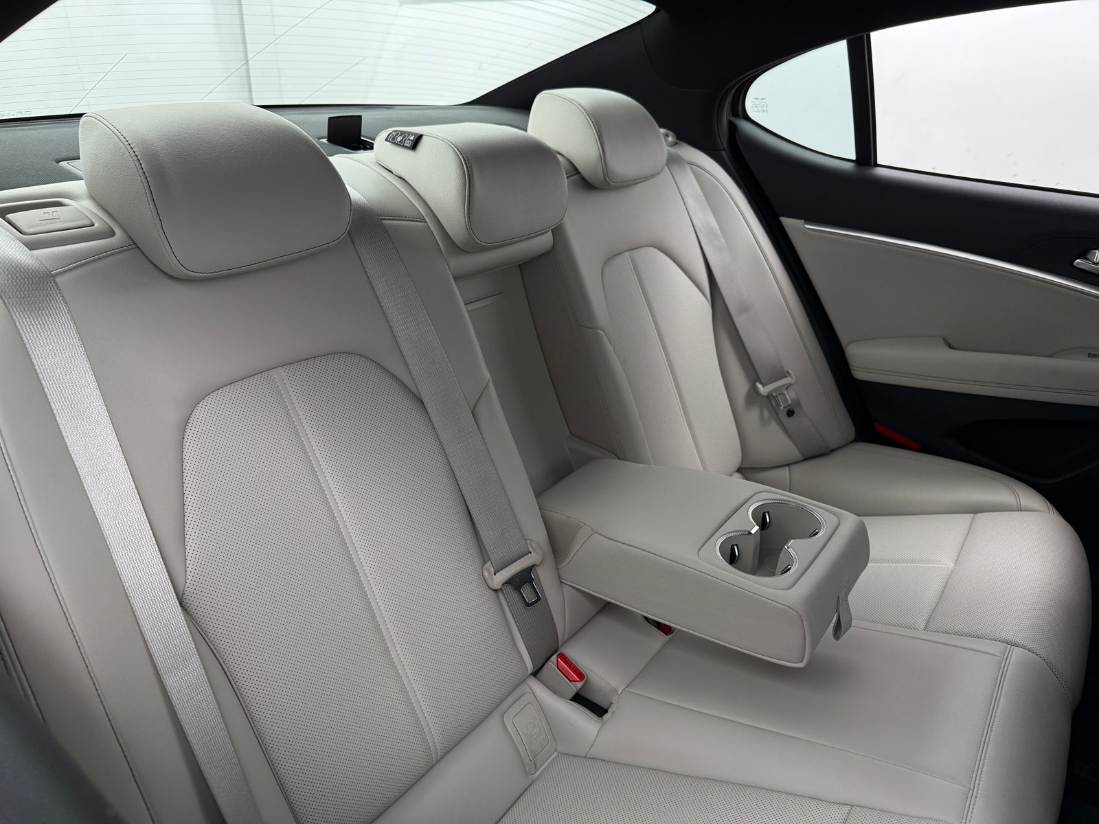 Thumbnail: 2025 Genesis G70 - 5