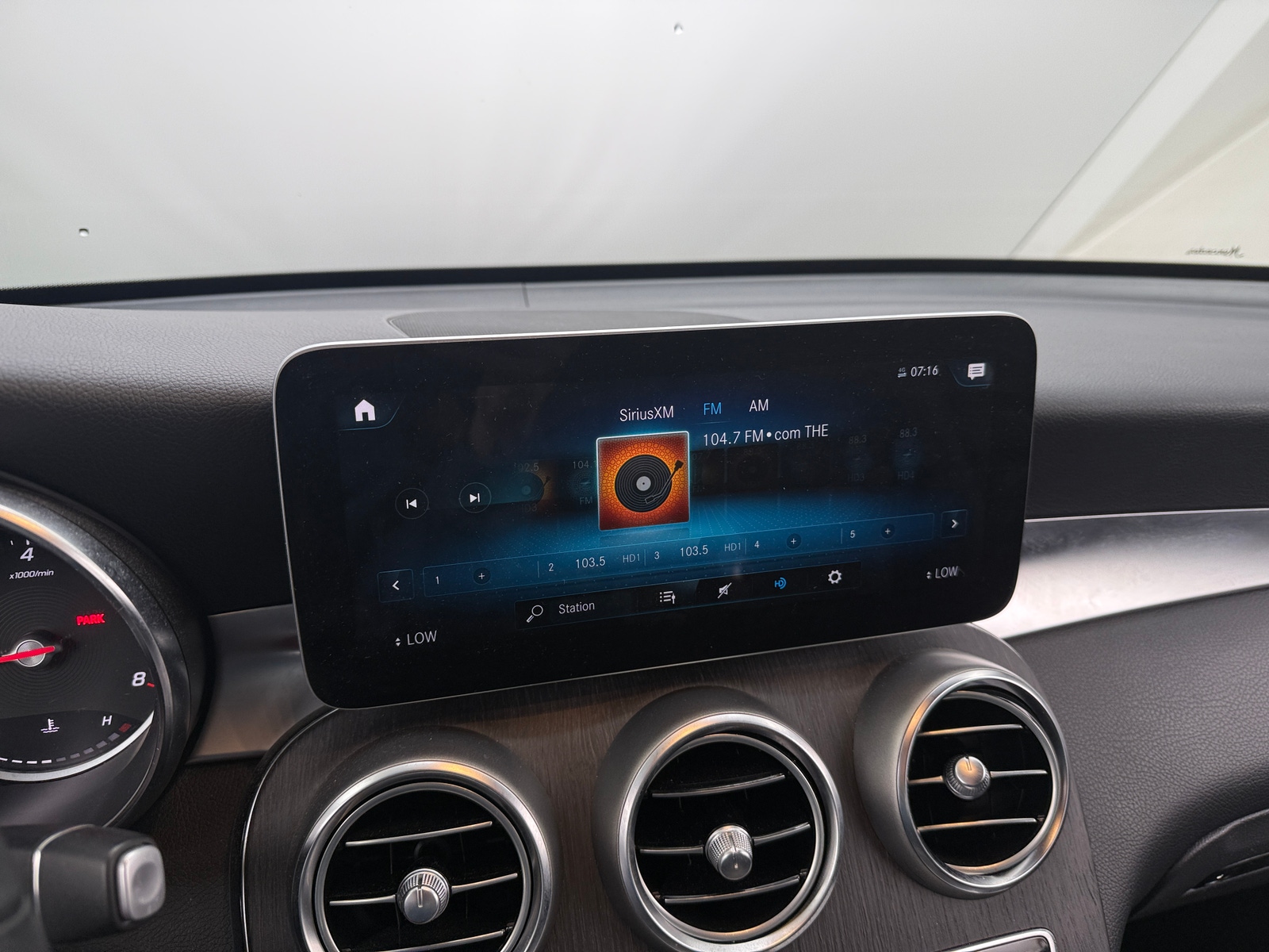 Thumbnail: 2020 Mercedes-Benz GLC - 3