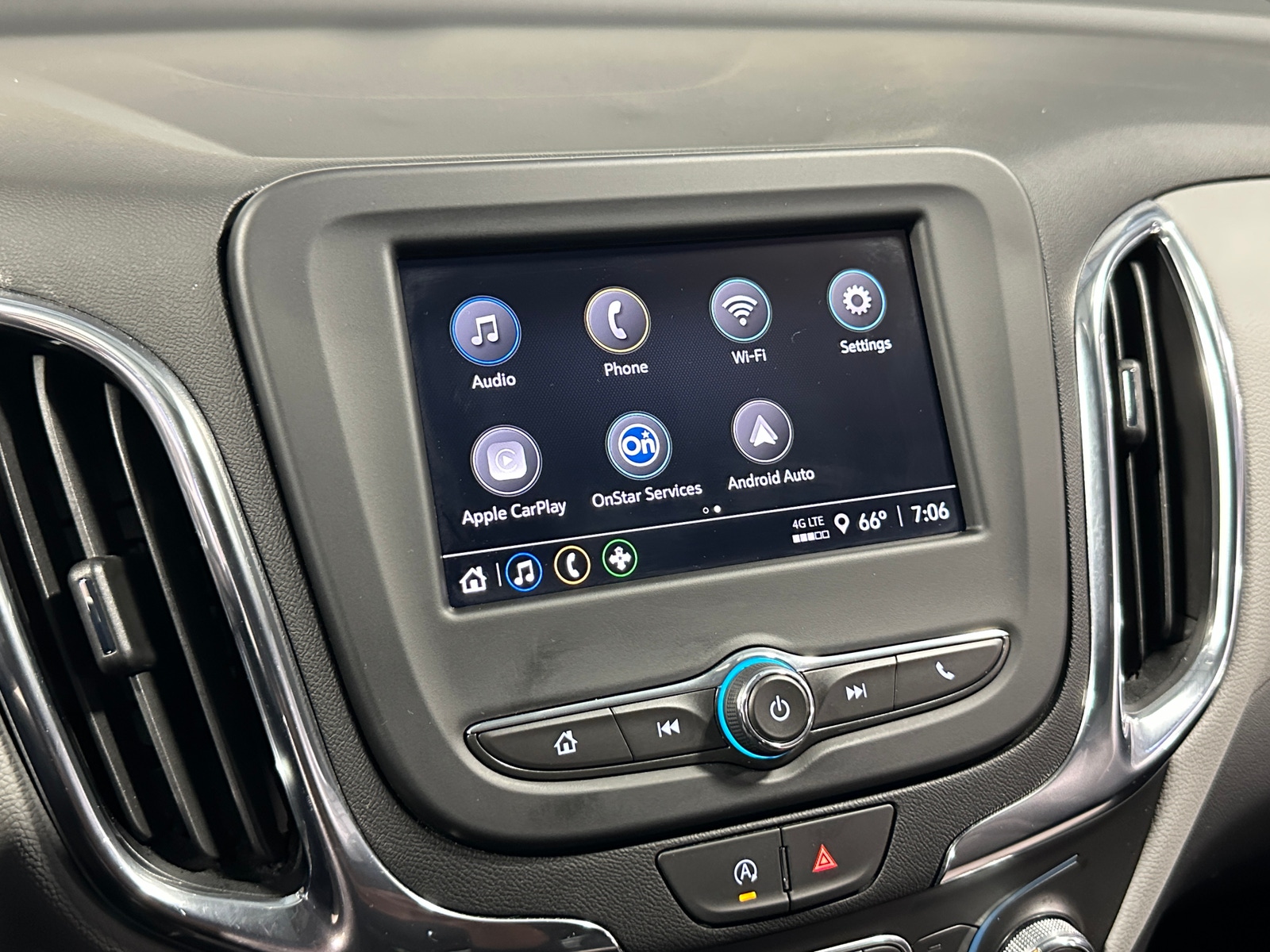 Thumbnail: 2024 Chevrolet Equinox - 4