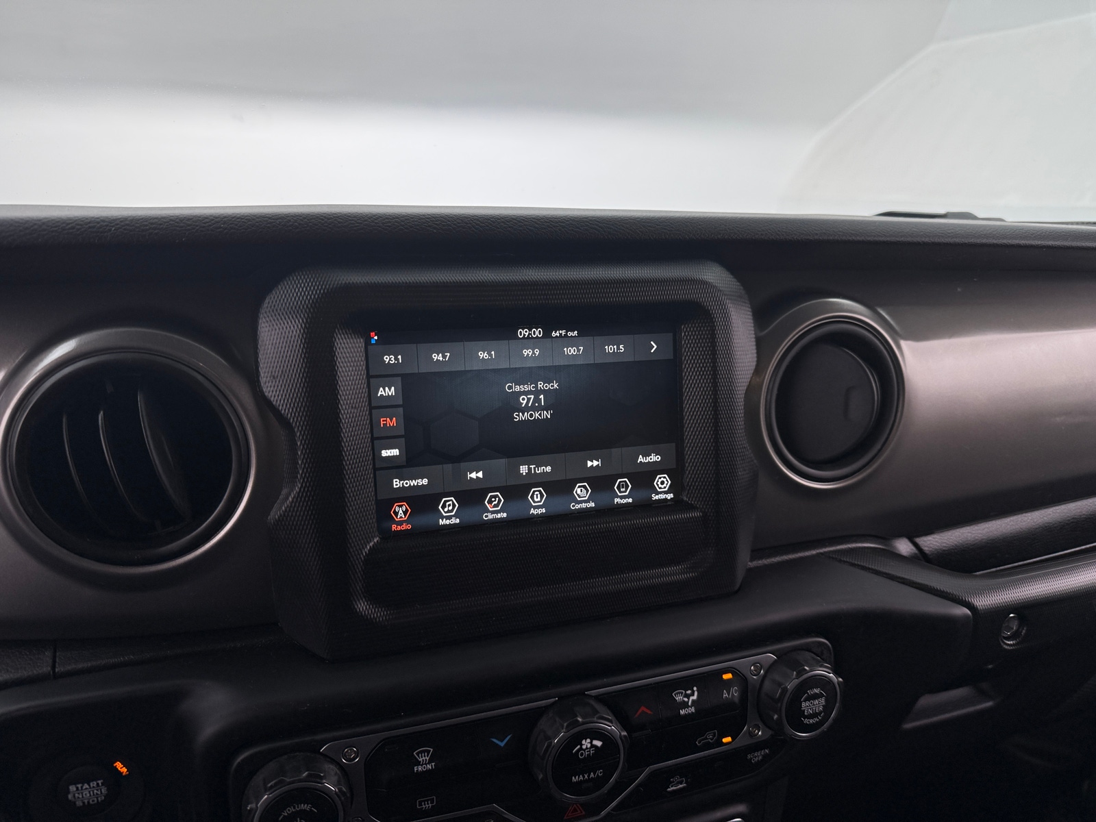 Thumbnail: 2023 Jeep Wrangler - 3