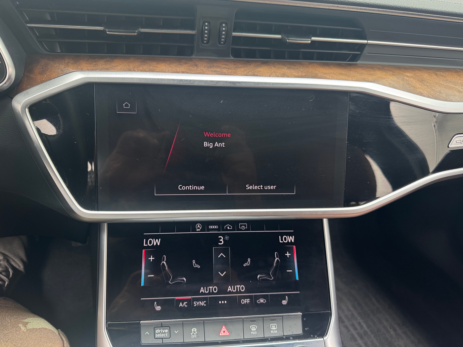 Thumbnail: 2021 Audi A6 - 3