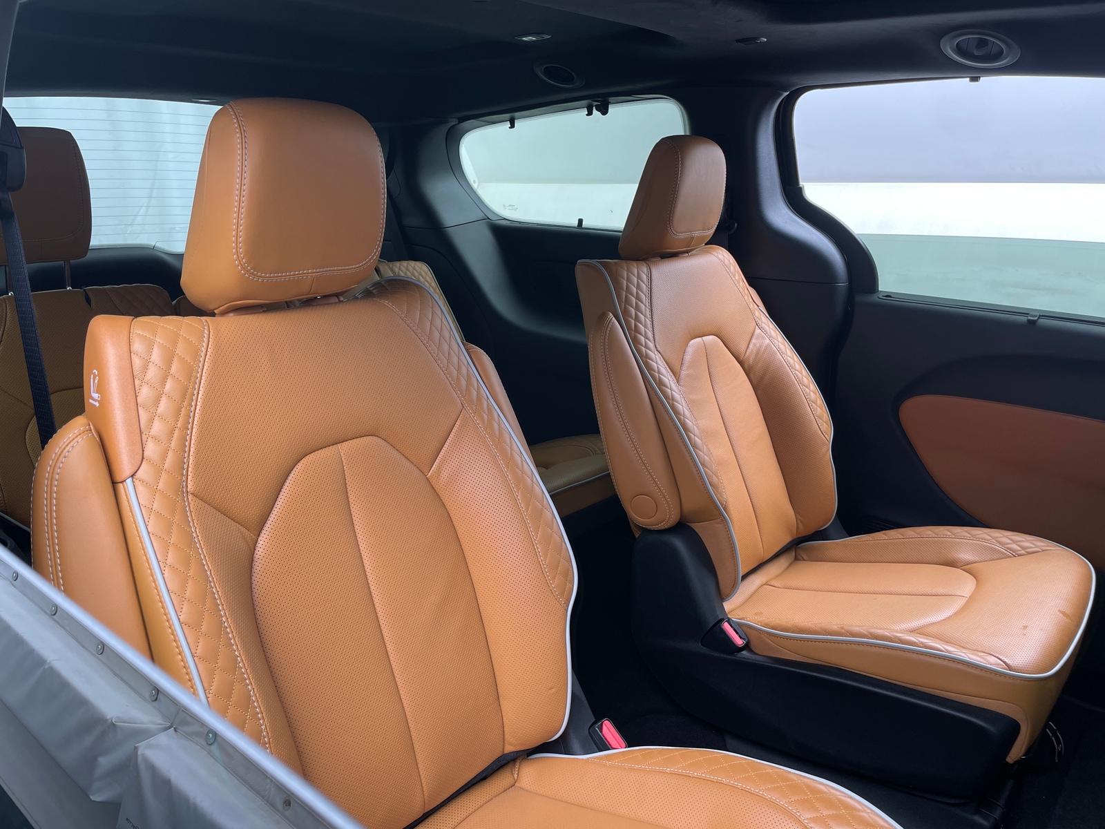 Thumbnail: 2022 Chrysler Pacifica - 5