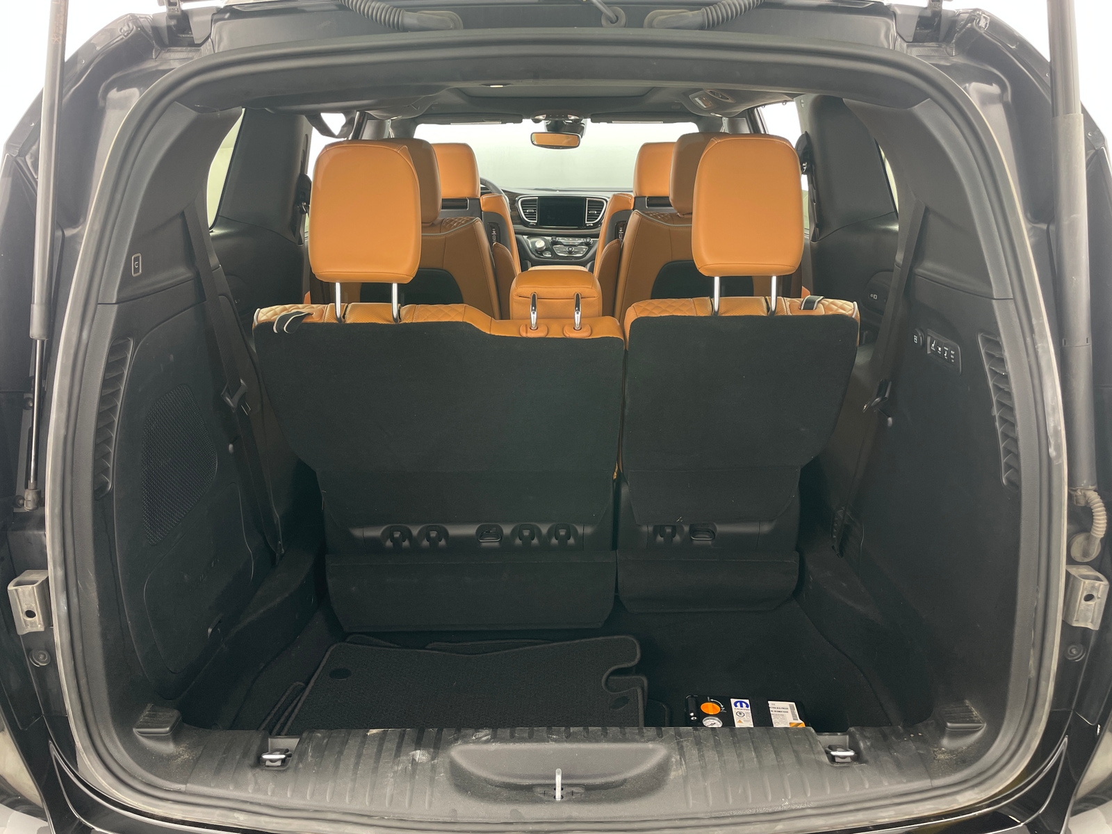 Thumbnail: 2022 Chrysler Pacifica - 6