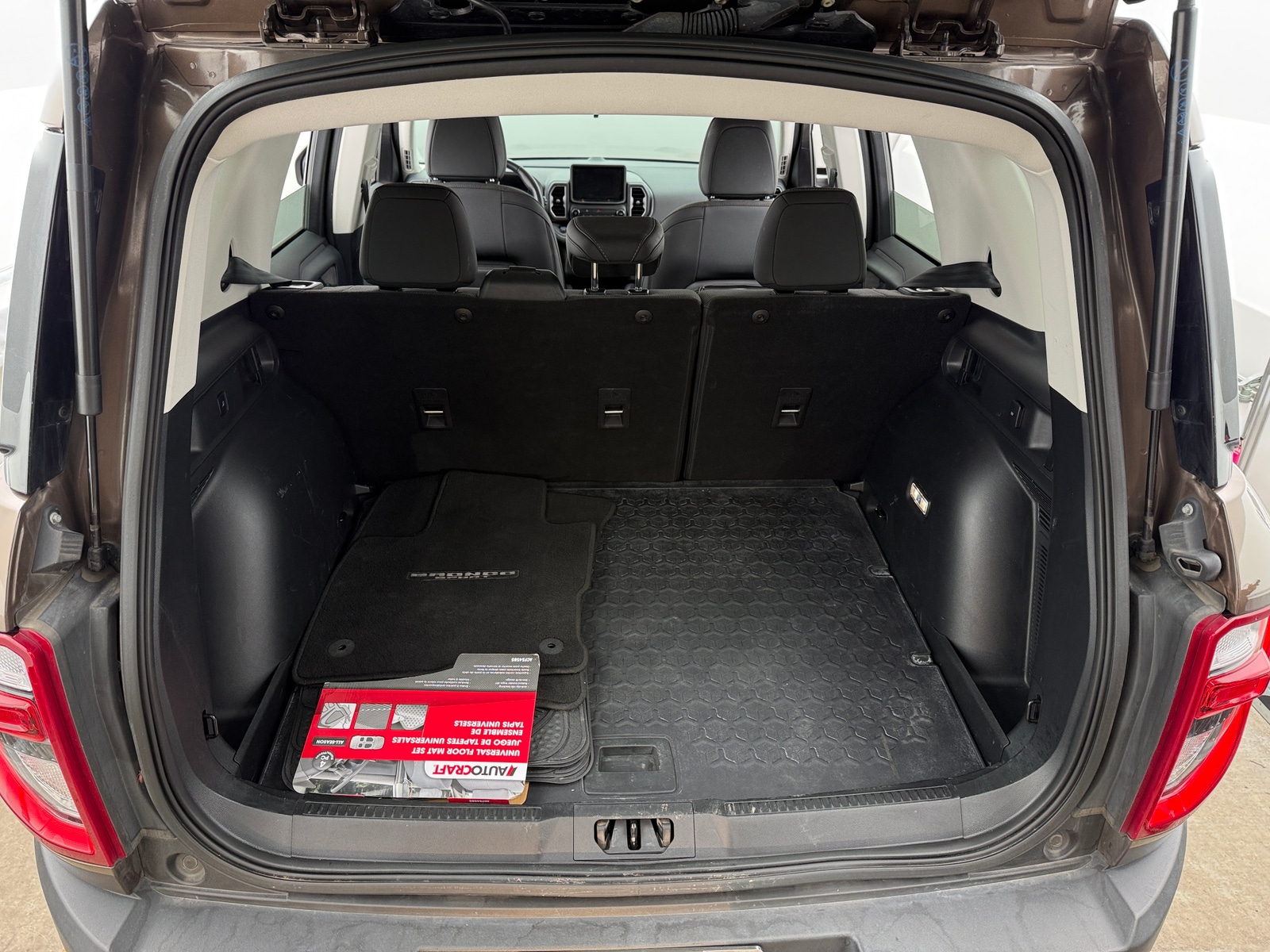 Thumbnail: 2022 Ford Bronco Sport - 7