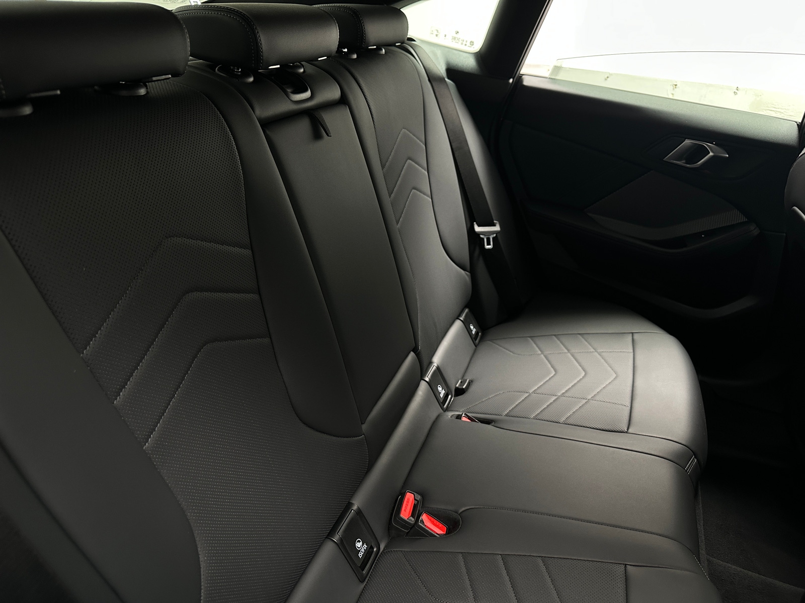 Thumbnail: 2025 BMW 2 Series - 5