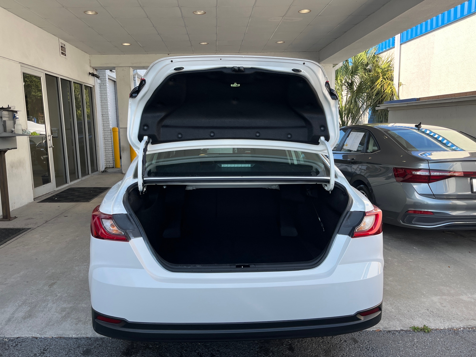 Thumbnail: 2025 Toyota Camry - 6