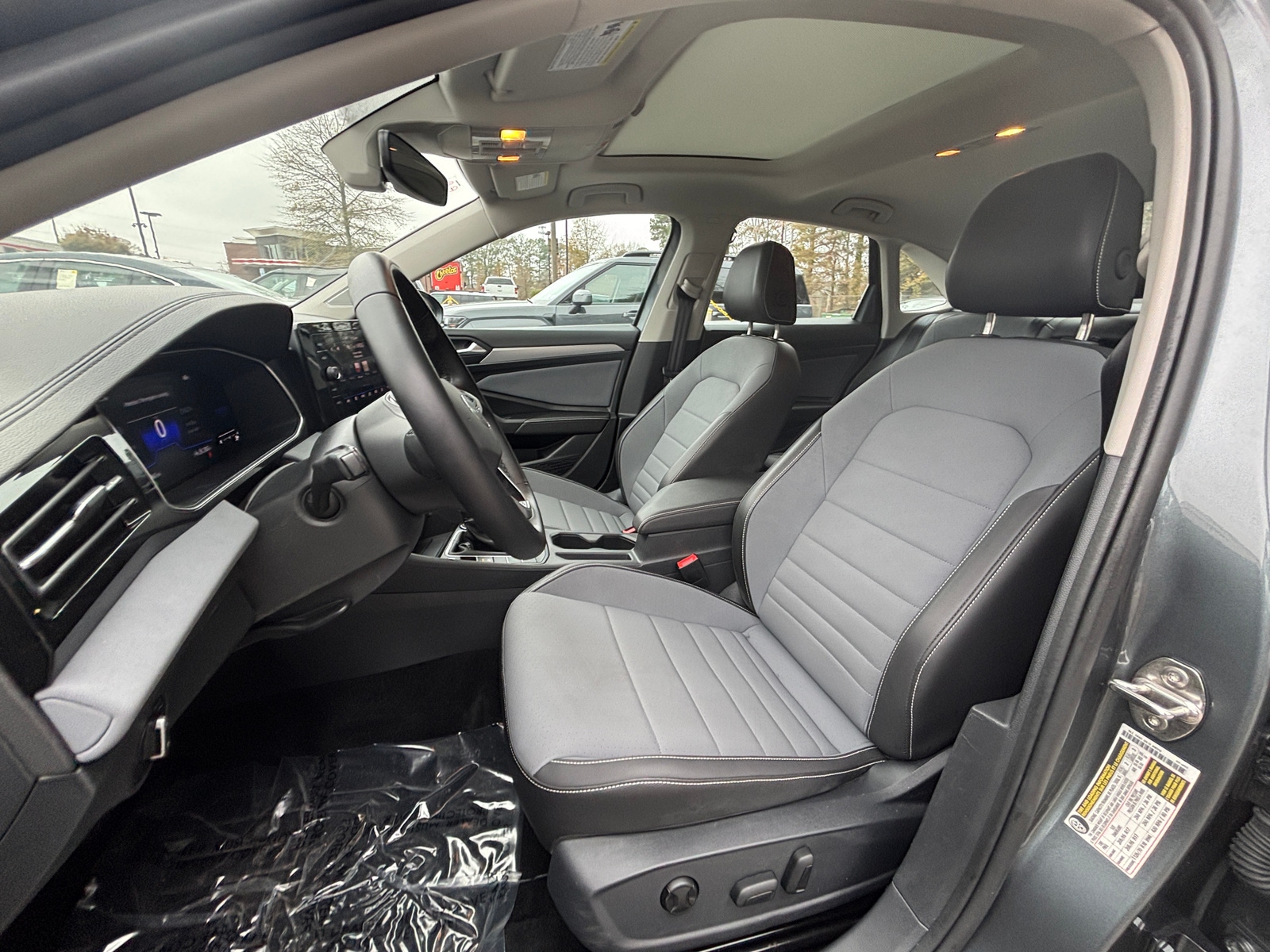 Thumbnail: 2025 Volkswagen Jetta - 2