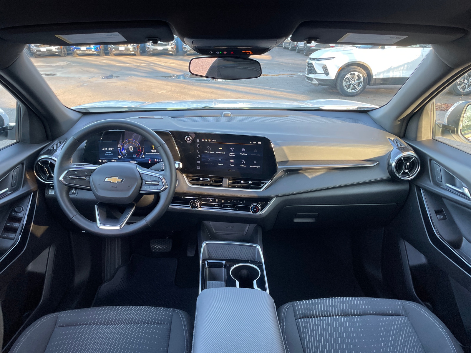 Thumbnail: 2025 Chevrolet Equinox - 3