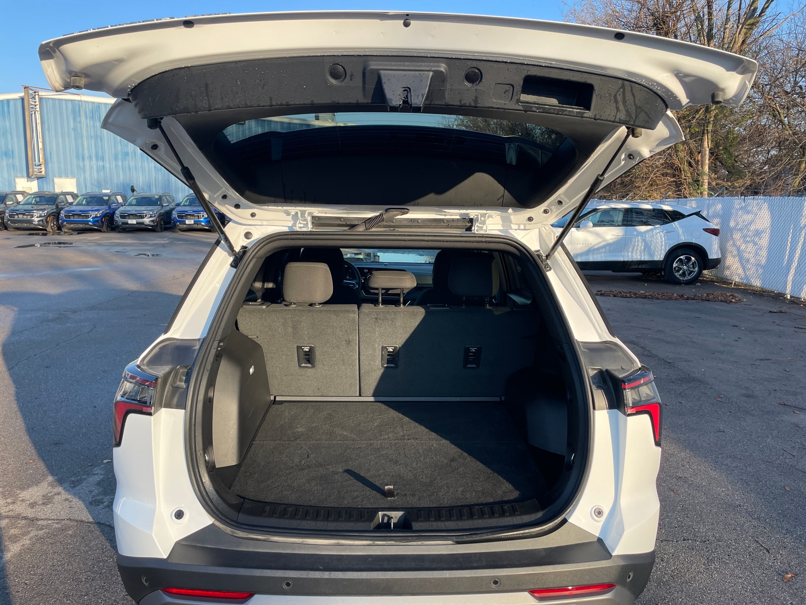 Thumbnail: 2025 Chevrolet Equinox - 6