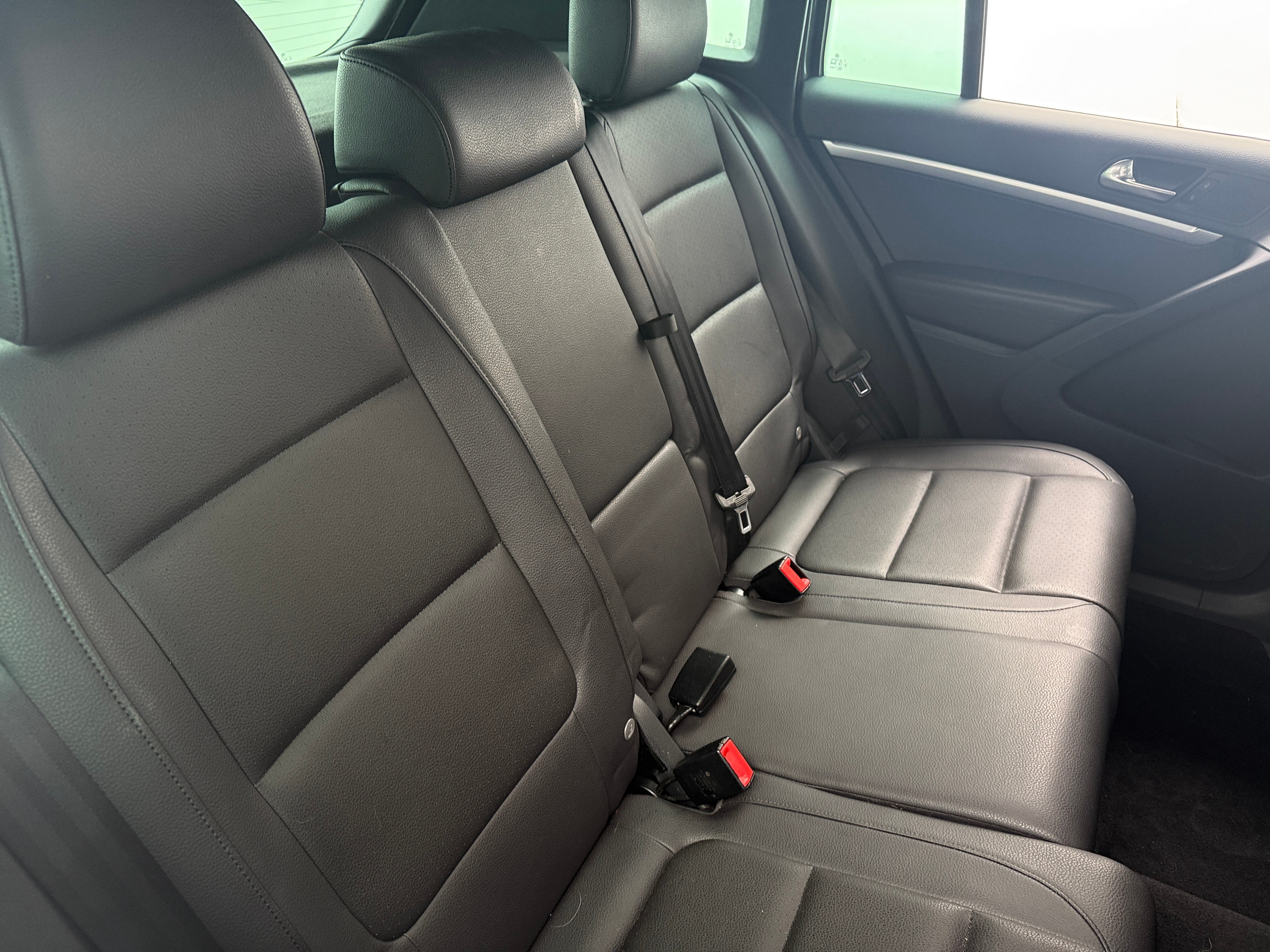 Used 2016 Volkswagen Tiguan R-Line with VIN WVGAV7AX4GW087267 for sale in Oak Creek, WI