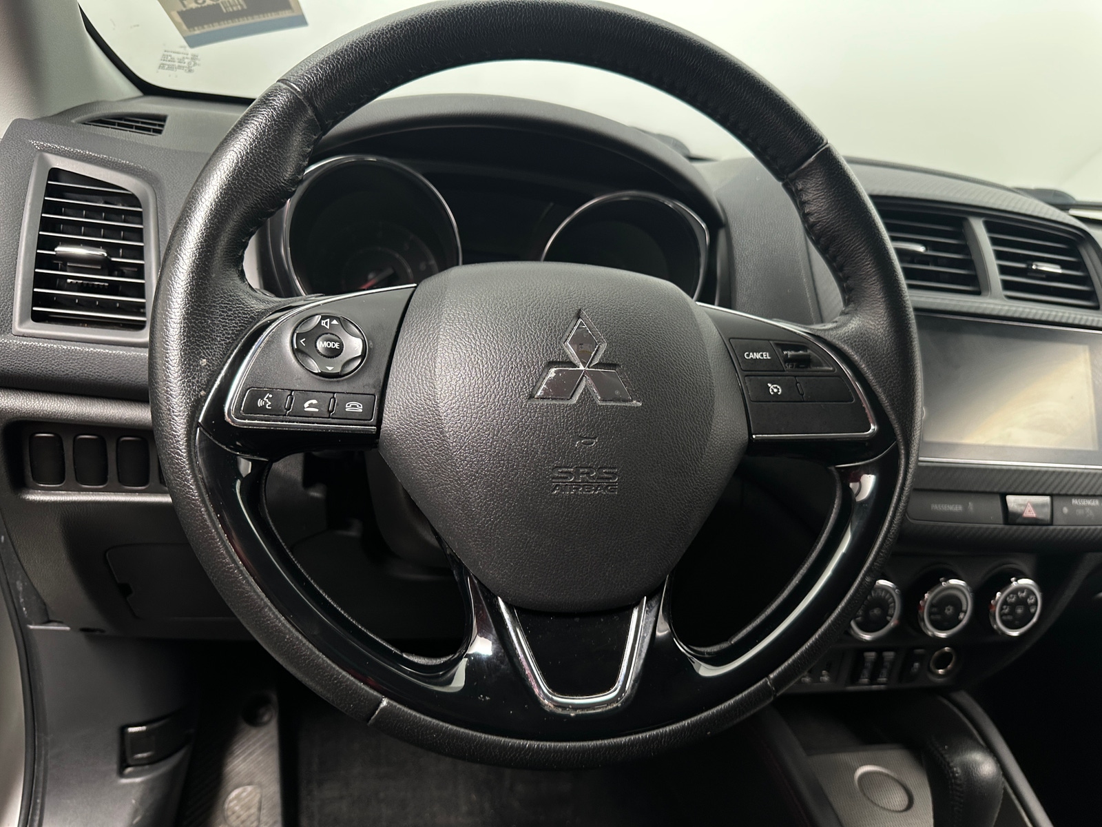 Thumbnail: 2018 Mitsubishi Outlander Sport - 5